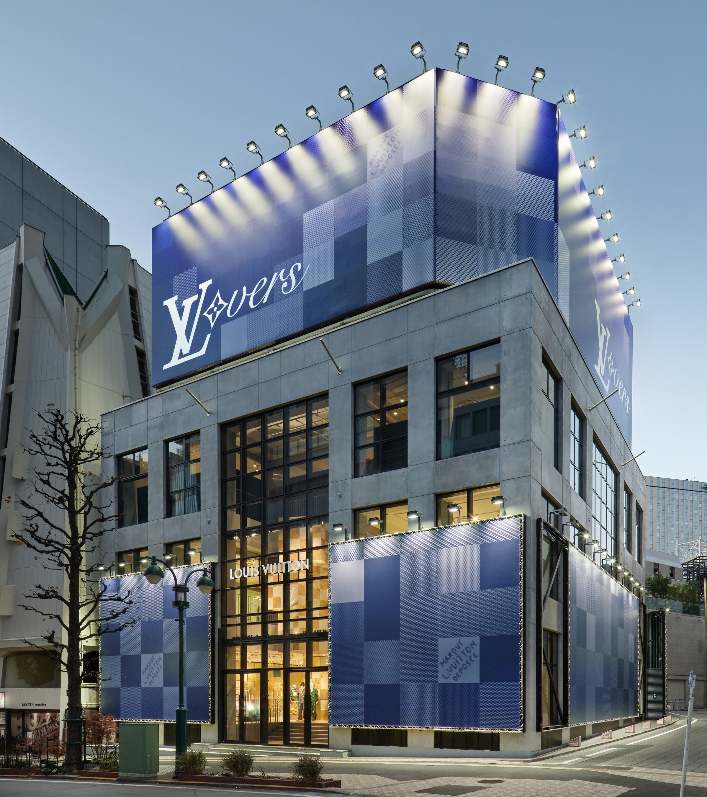 外観 3   © LOUIS VUITTON