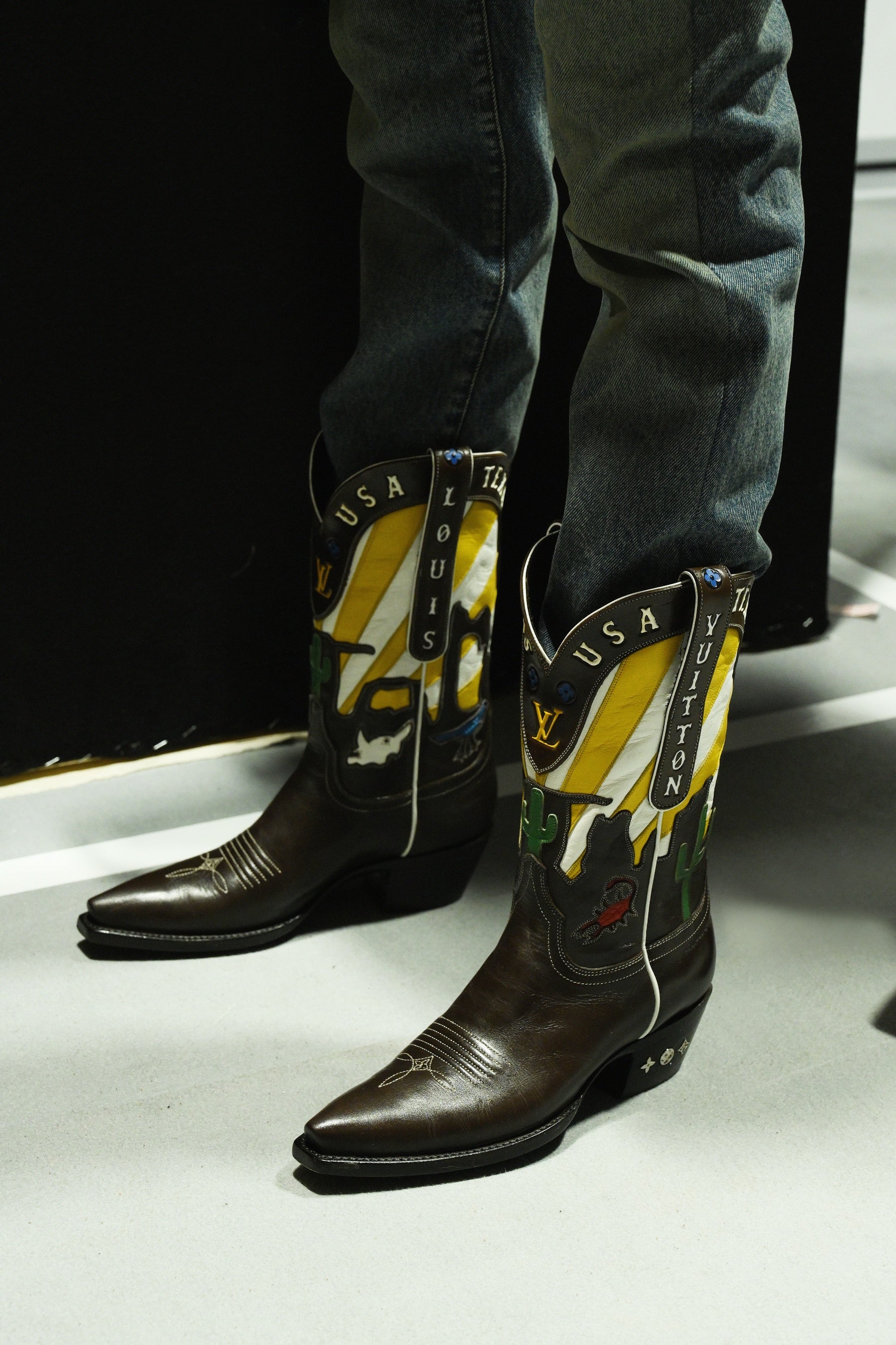 ルイ·ヴィトン】2024秋冬メンズ·コレクション ショーのバック