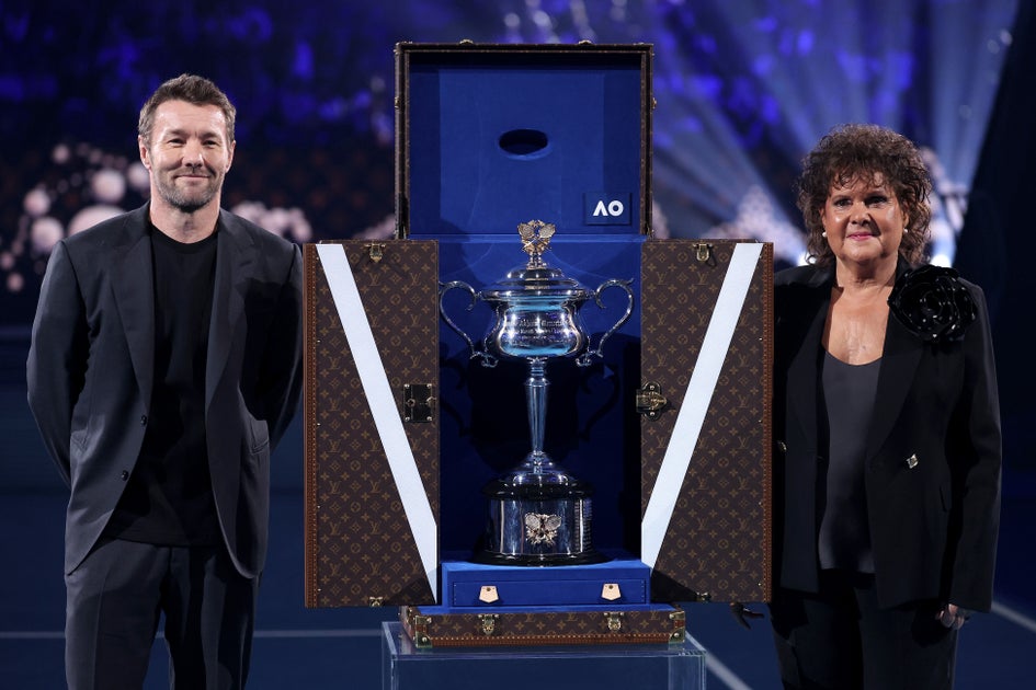 ルイ・ヴィトンのトロフィー・トランクが話題の全豪オープン女子決勝 ルイ・ヴィトンのトロフィー・トランクが話題の全豪オープン女子決勝