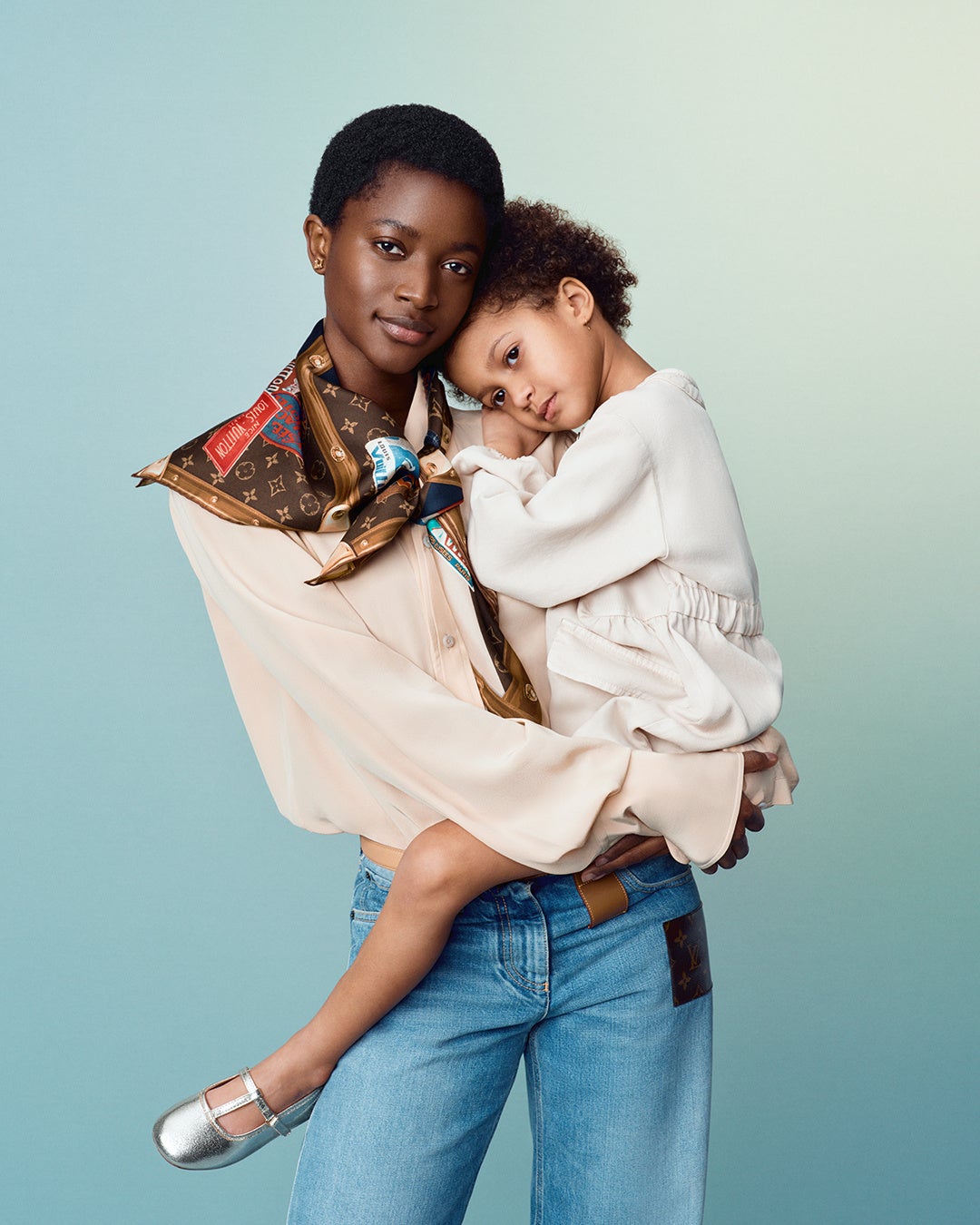 ルイ·ヴィトン】母の日ギフトのビジュアルを公開 | ルイ・ヴィトン