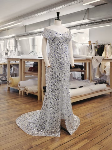 ルイ·ヴィトンのカスタムメイドドレスとハイジュエリーで輝くレア·セドゥ、第77回カンヌ国際映画祭オープニングセレモニー ルイ·ヴィトンのカスタムメイドドレスとハイジュエリーで輝くレア·セドゥ、第77回カンヌ国際映画祭オープニングセレモニー