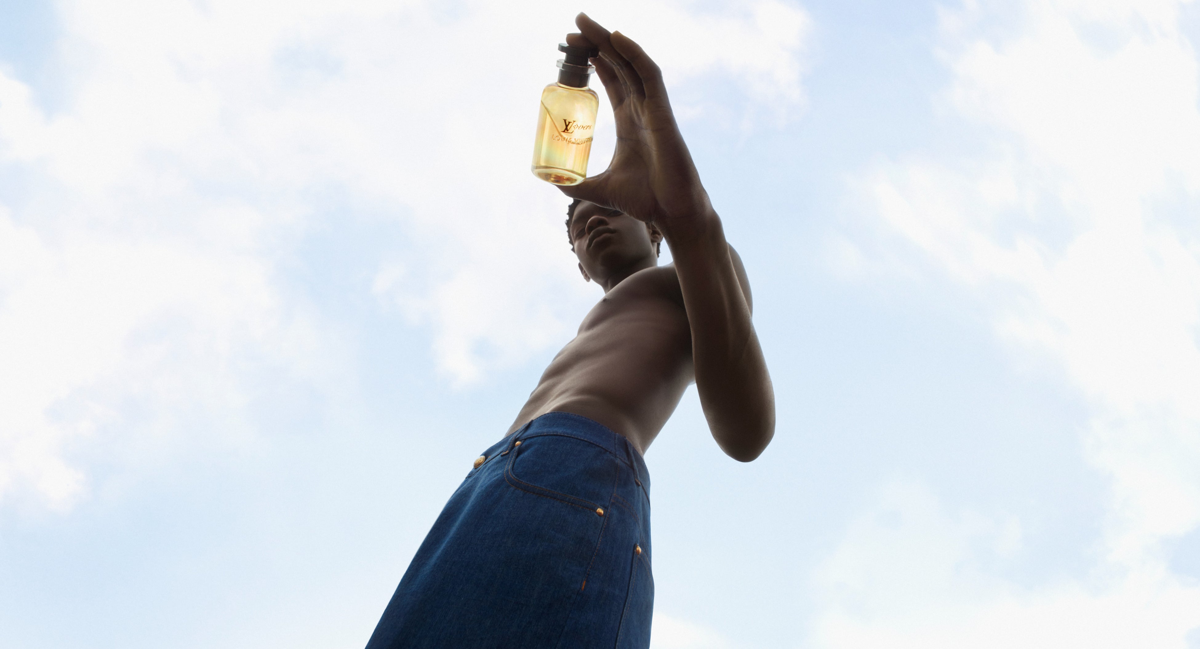 ルイ·ヴィトン】フレグランス「LVERS」のキャンペーンビジュアルと動画