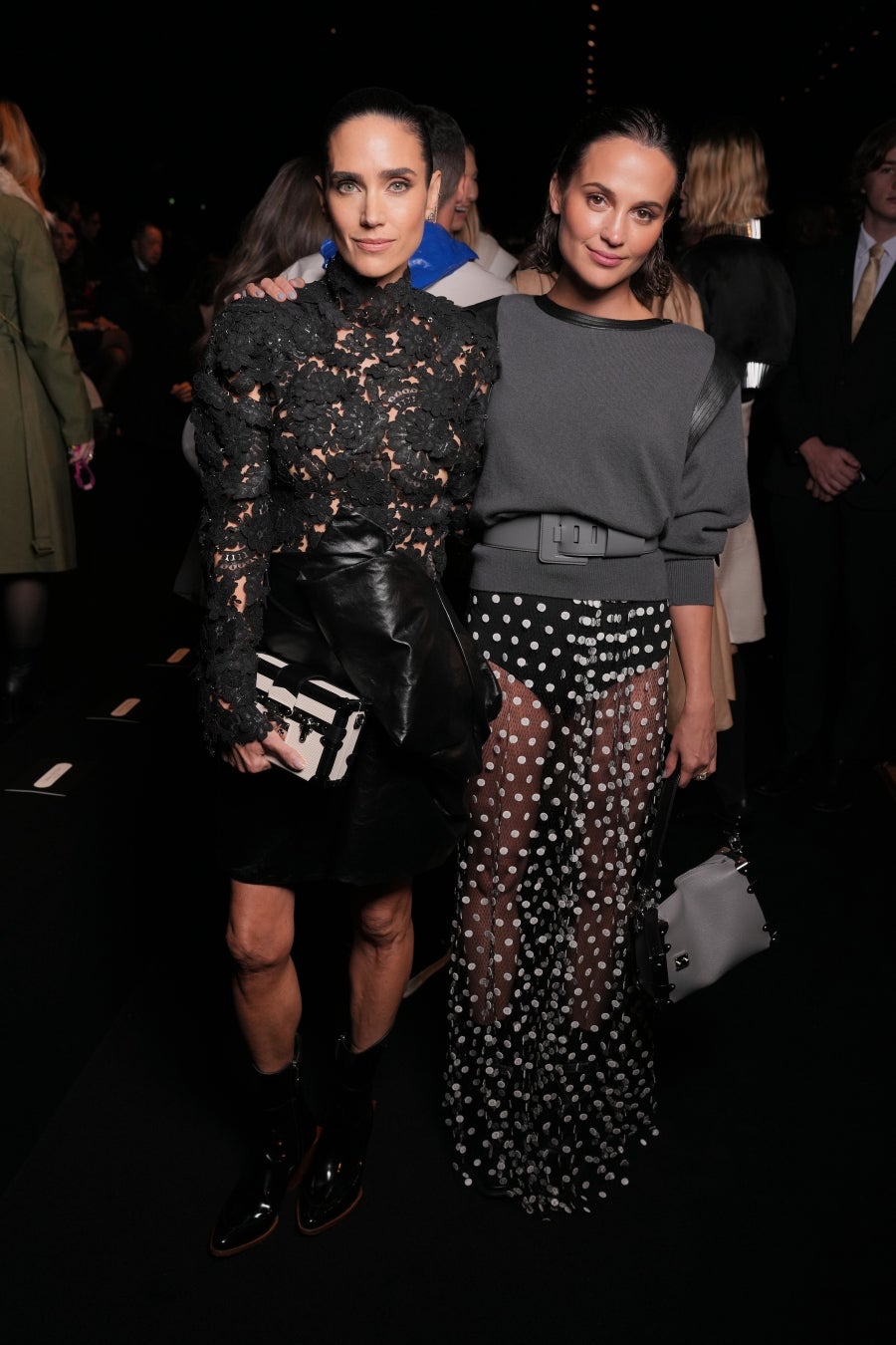 ジェニファー·コネリー、アリシア·ヴィキャンデル