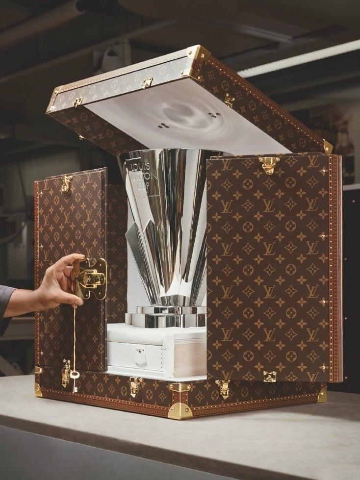 ルイ·ヴィトン】アスリーヌ社(Assouline Editions)と共同で、メゾンの
