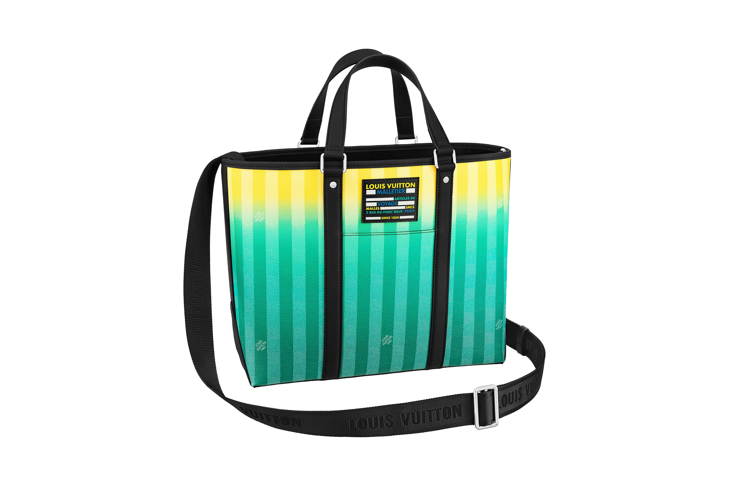 ルイ・ヴィトン】インスピレーション源は海の世界。さわやかなブルー