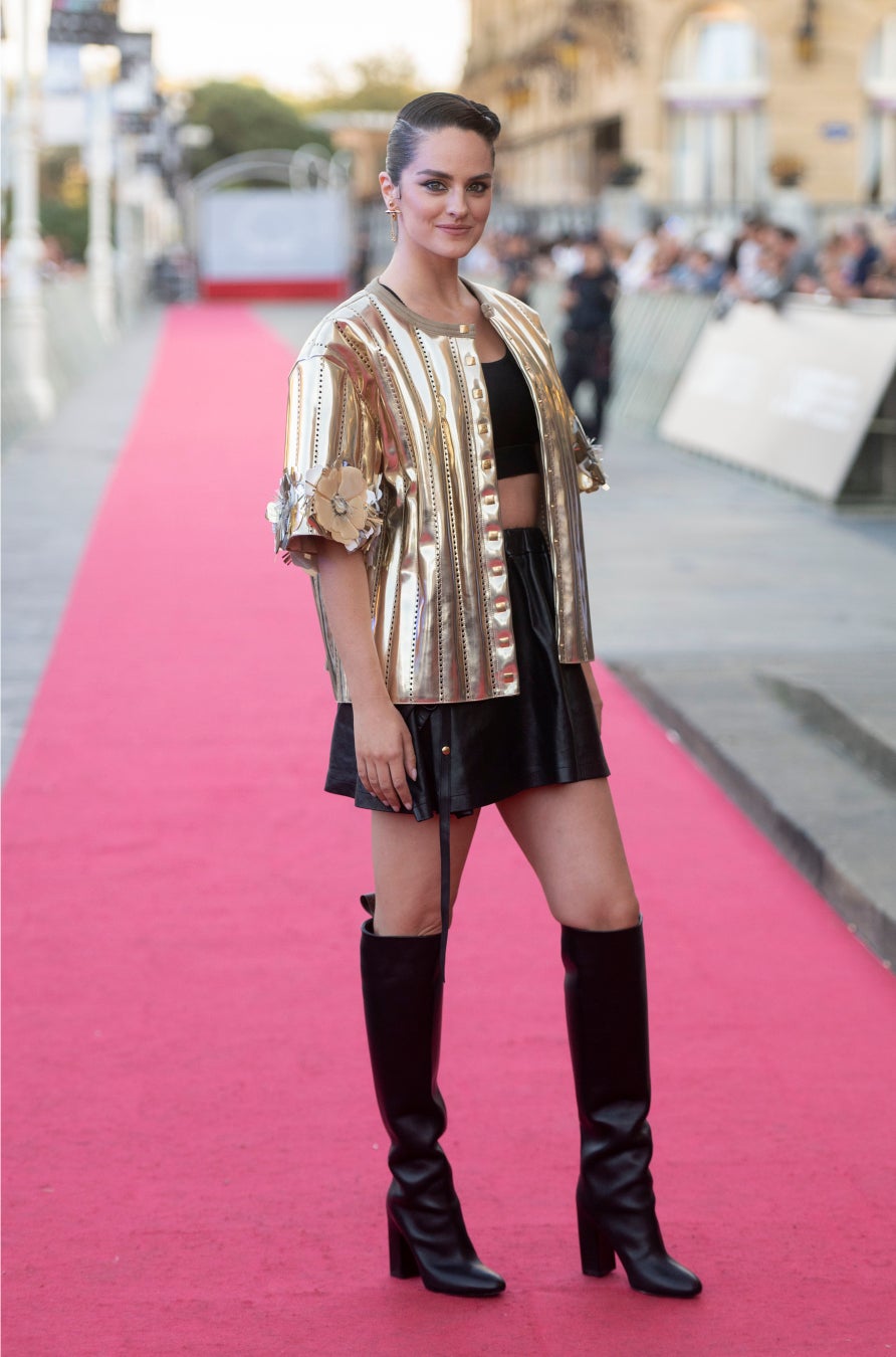 ルイ ヴィトン 俳優ジェンマ チャンとノエミ メルランがルイ ヴィトンを着用 ルイ ヴィトン ジャパン株式会社のプレスリリース ルイ ヴィトン 俳優ジェンマ チャンとノエミ メルランがルイ ヴィトンを着用 ルイ ヴィトン ジャパン株式会社のプレスリリース