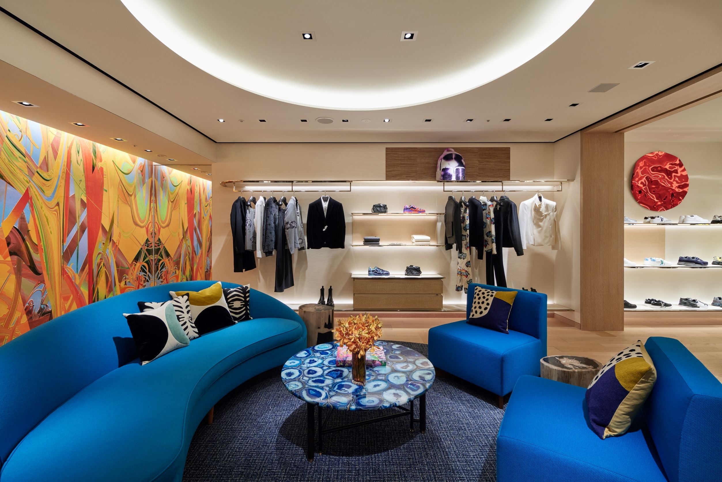 ⒸLOUIS VUITTON, DAICI ANO