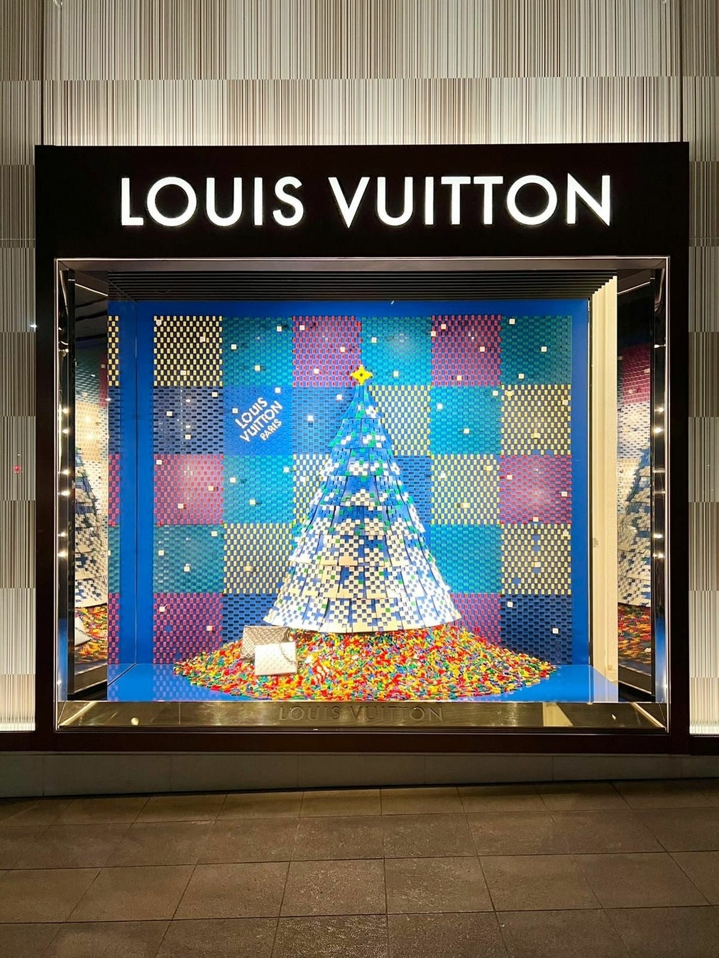 © Louis Vuitton Malletier