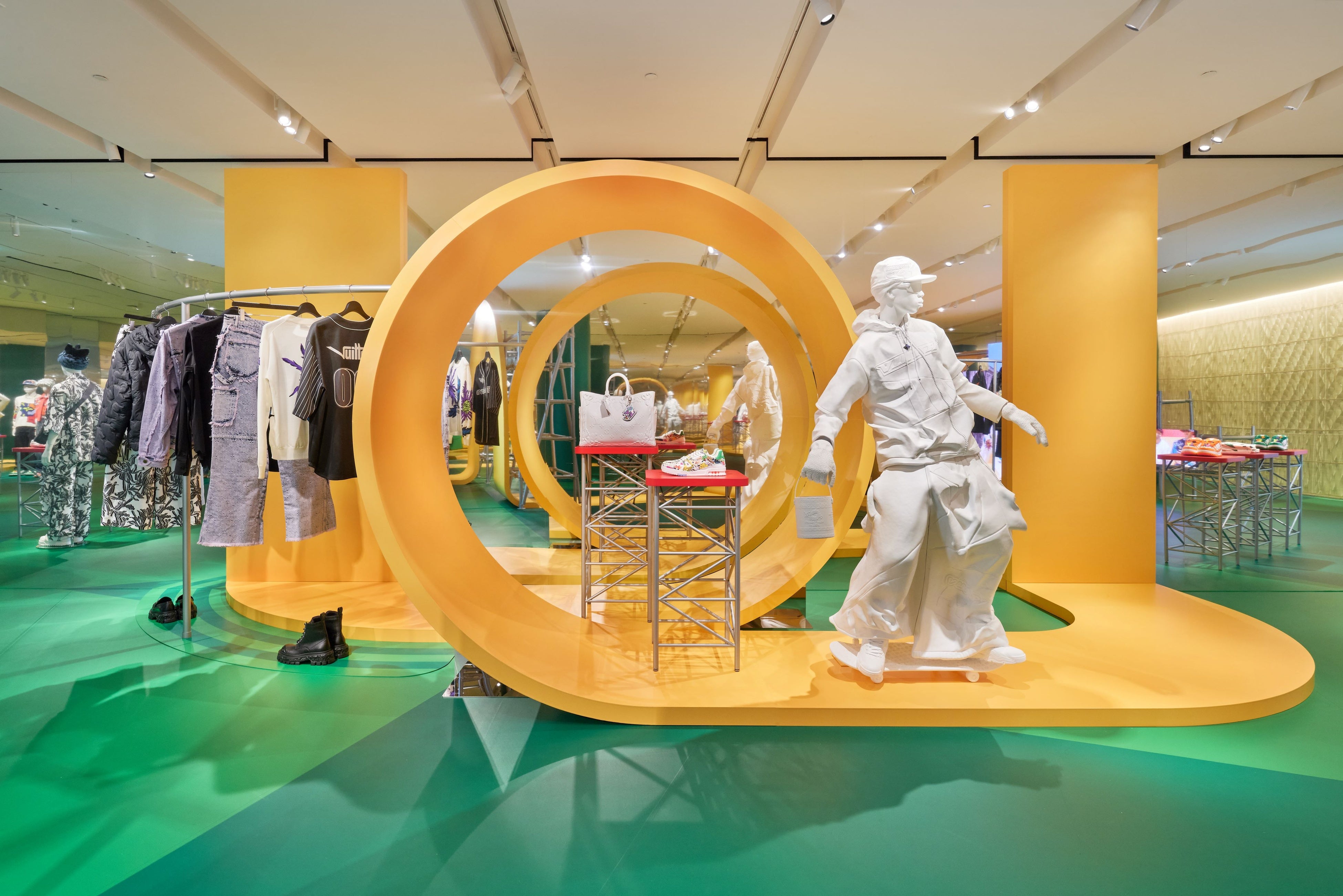 ⒸLouis Vuitton, Tomoyuki Kusunose