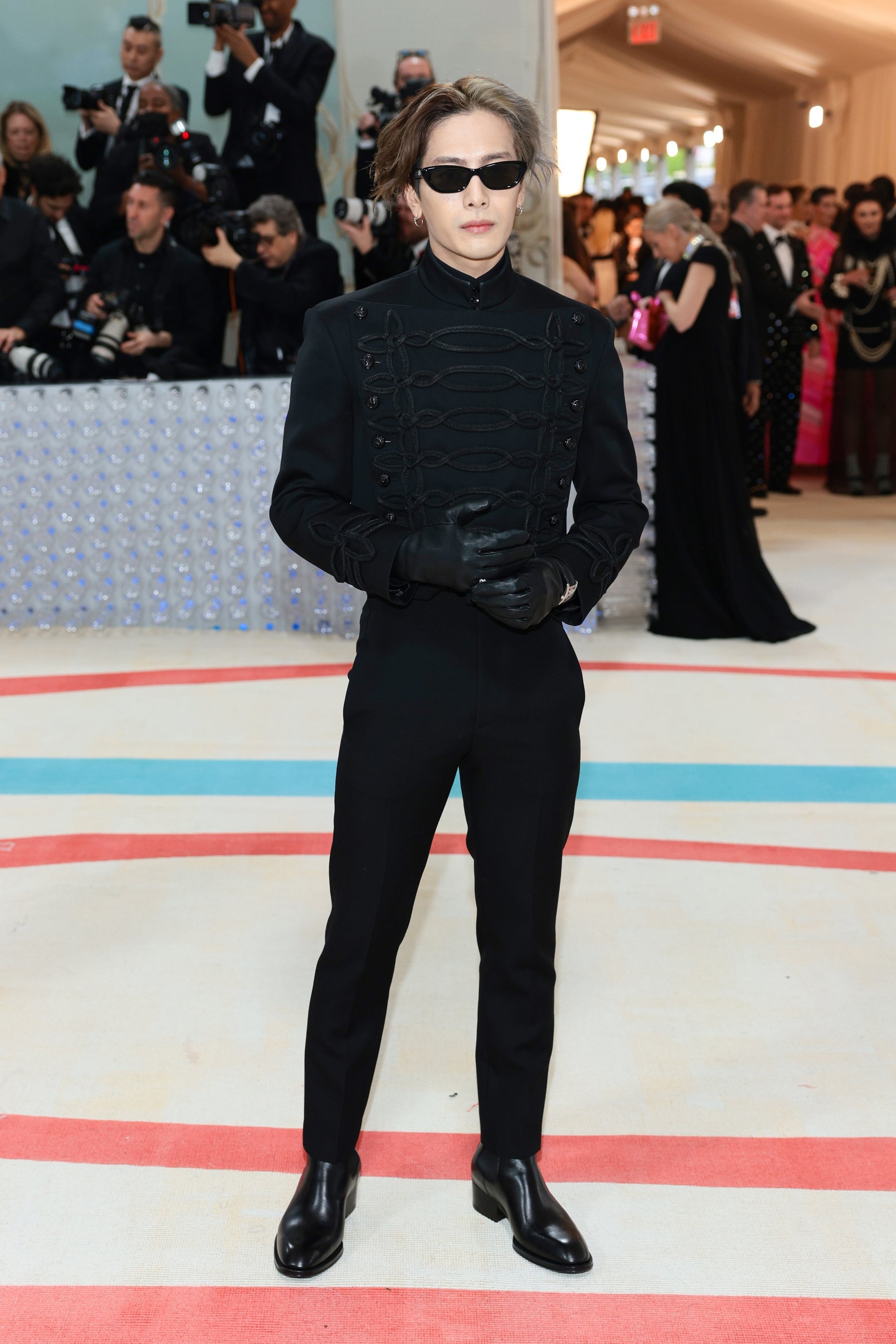 値下げ⚠️【黒】ルイヴィトン LVトロンプルイユ ラップ フロント