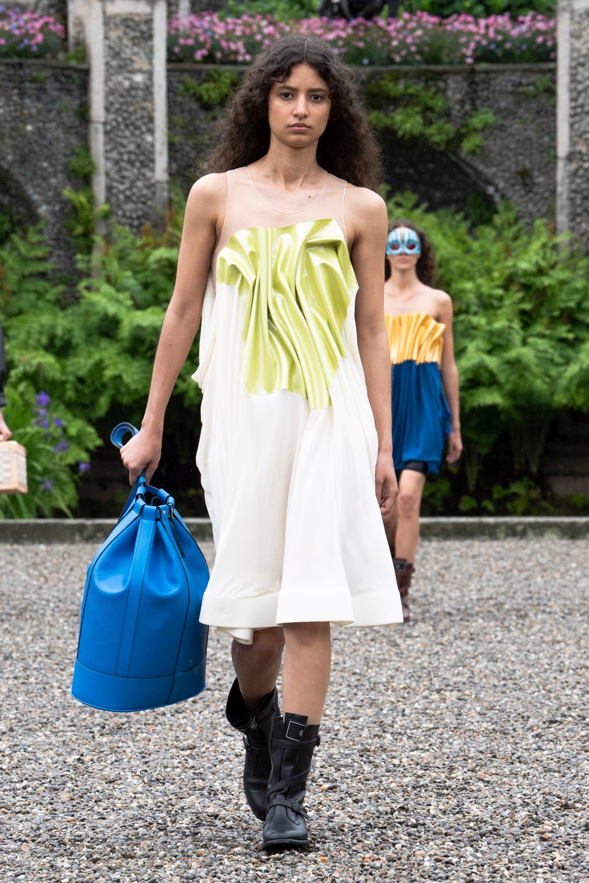 【LOUIS VUITTON】クルーズコレクション ルイ·ヴィトン】2023 ウィメンズ クルーズ·コレクションを発表