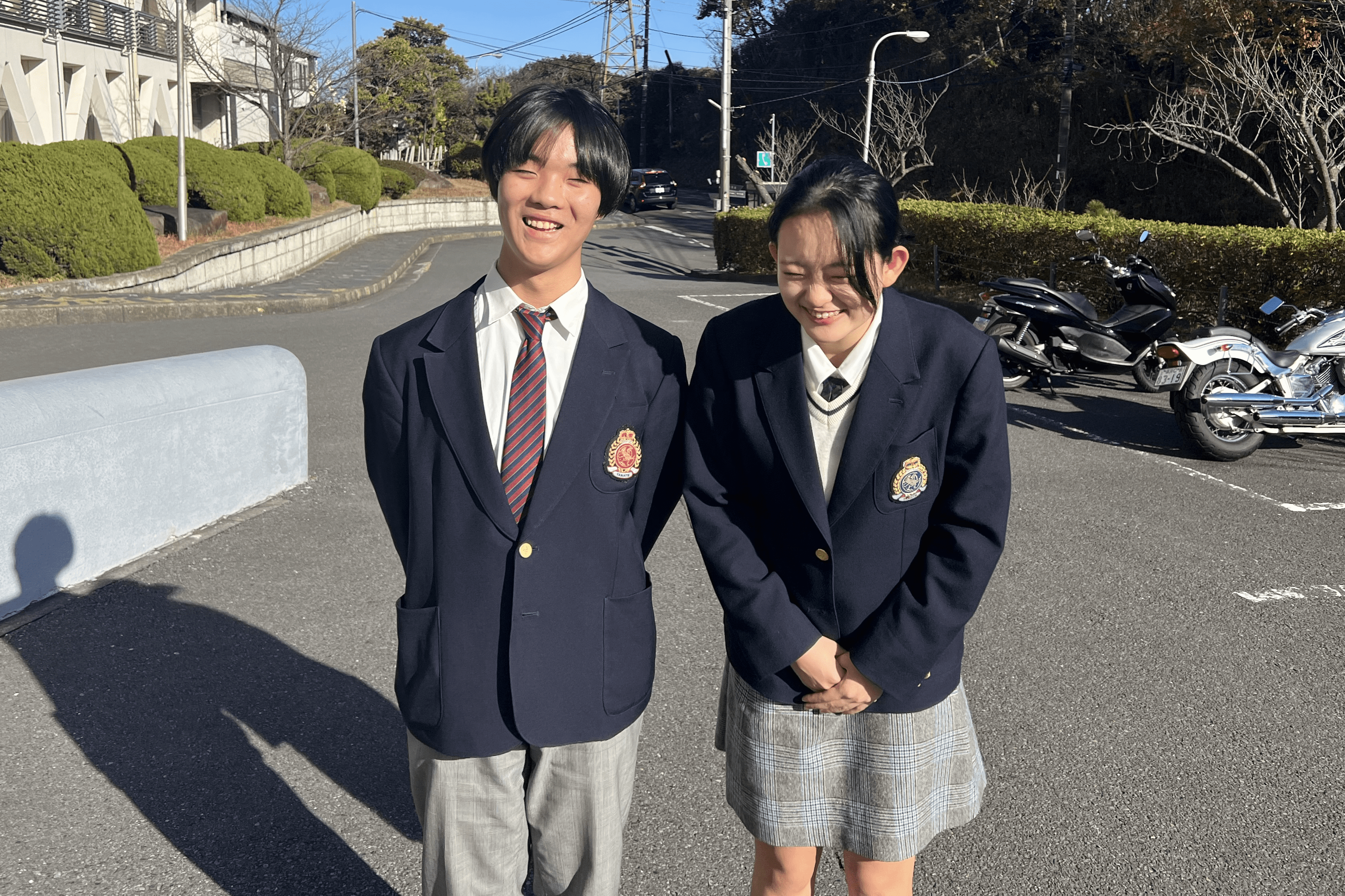 写真左から、中学3年生 塩﨑 海翔さん、高校1年生 張 そあいさん