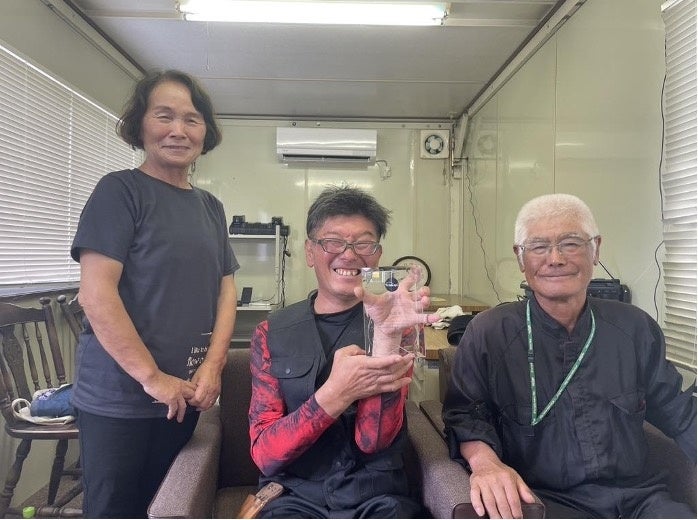 表彰される松本稔様ご家族