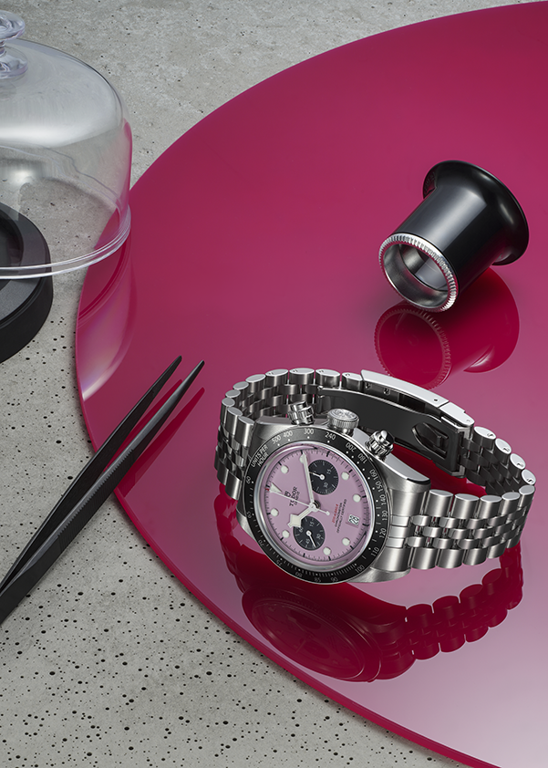 スイスの腕時計ブランド TUDORが 少量生産の新作「ブラックベイ クロノ