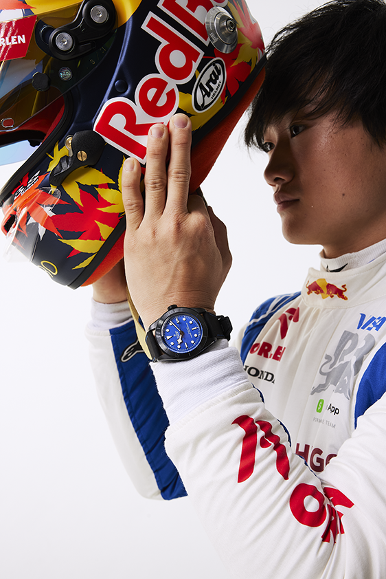 チューダーブラックベイプロハイブリッドストラップ