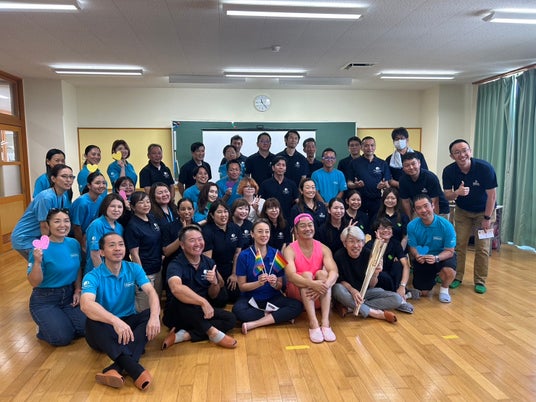 沖縄・瀬底小学校にて、ヒルトンが多様性をテーマに特別授業を開催「まわりとちがってもだいじょうぶ」 開催レポート 沖縄・瀬底小学校にて、ヒルトンが多様性をテーマに特別授業を開催「まわりとちがってもだいじょうぶ」 開催レポート