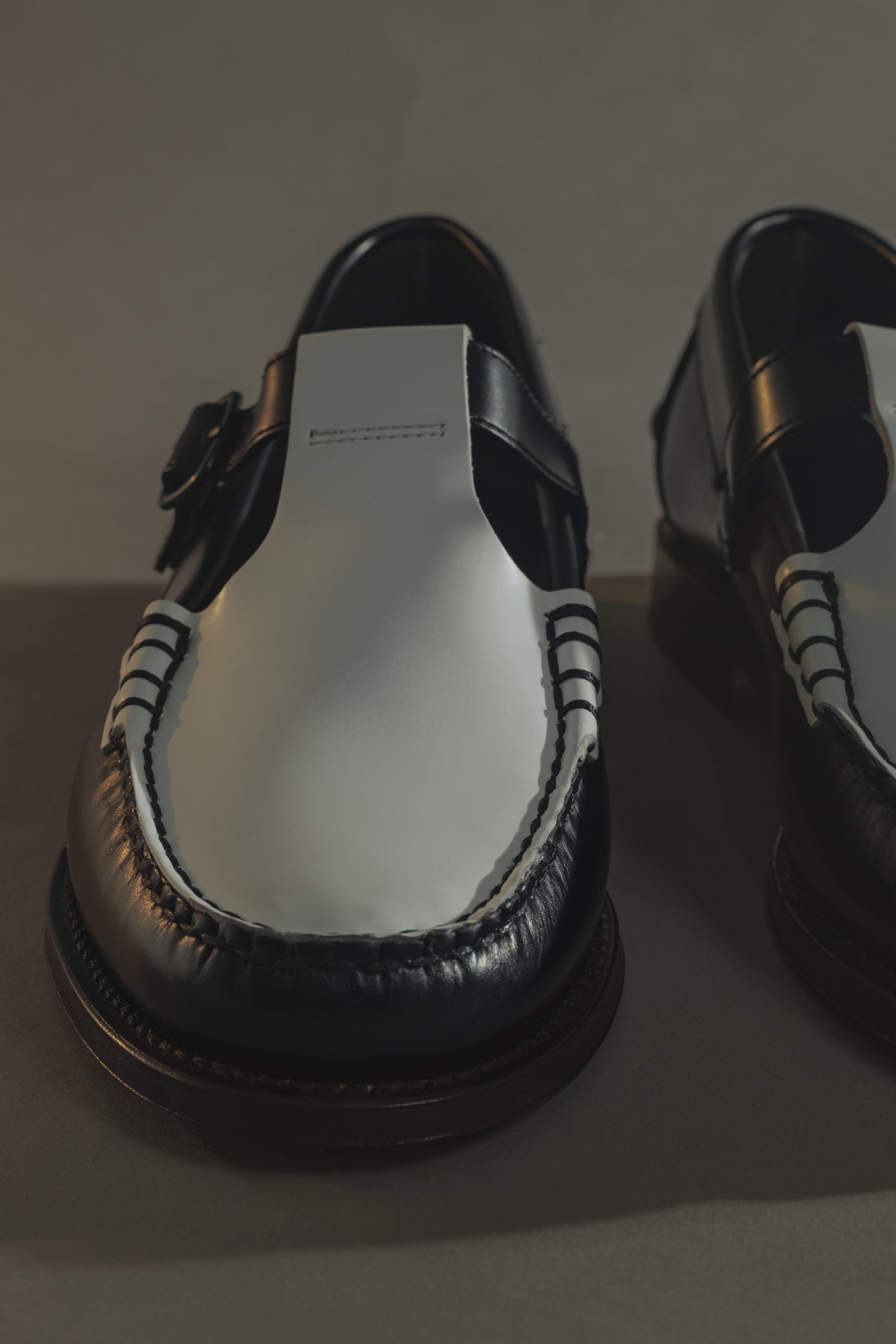 HEREU × MARKAWARE for ADAM ET ROPE'のトリプルコラボレーション第二