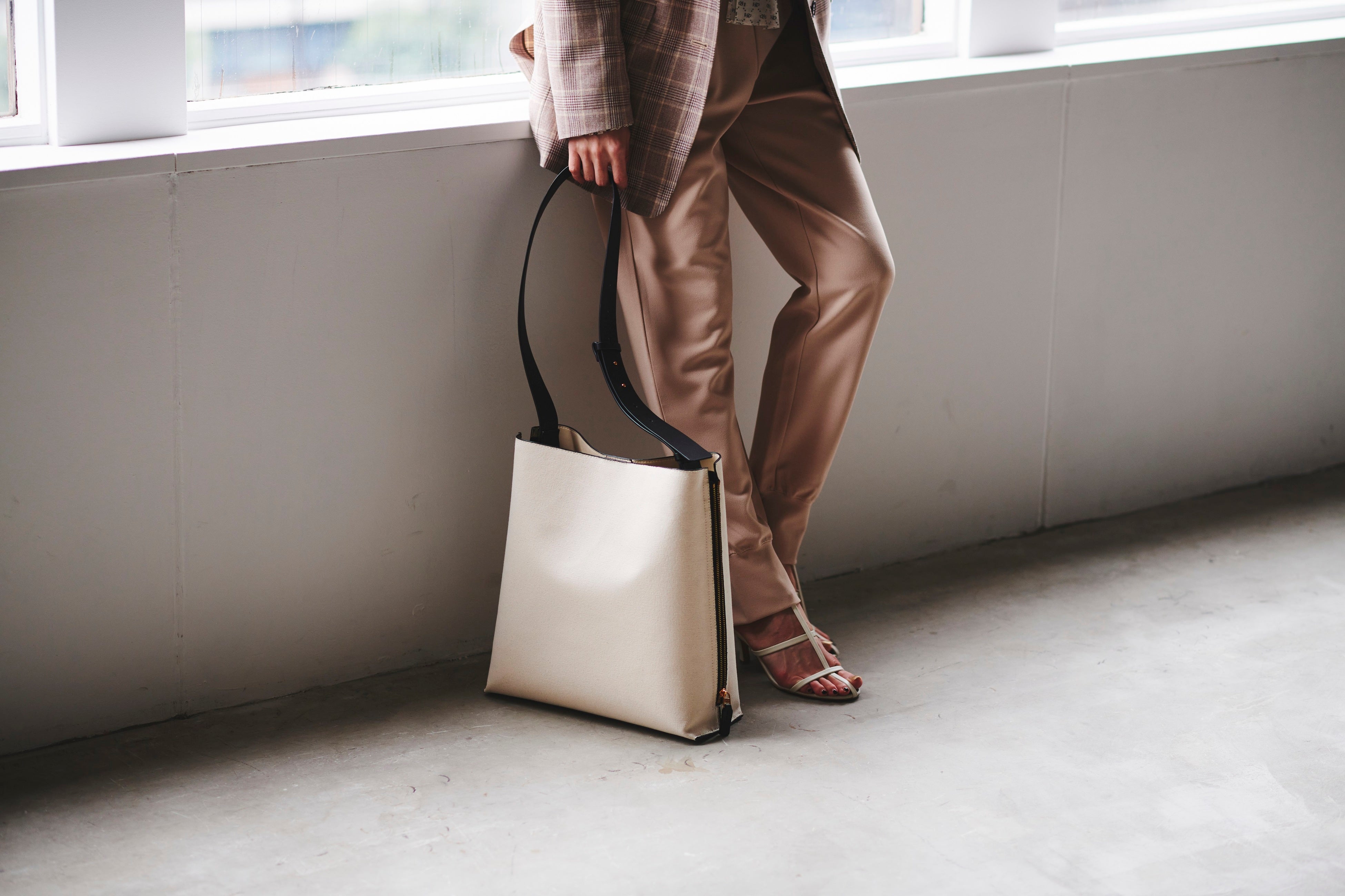 E'POR(ロペ エポール)のY BAGにキャンバス素材が登場！ | 株式