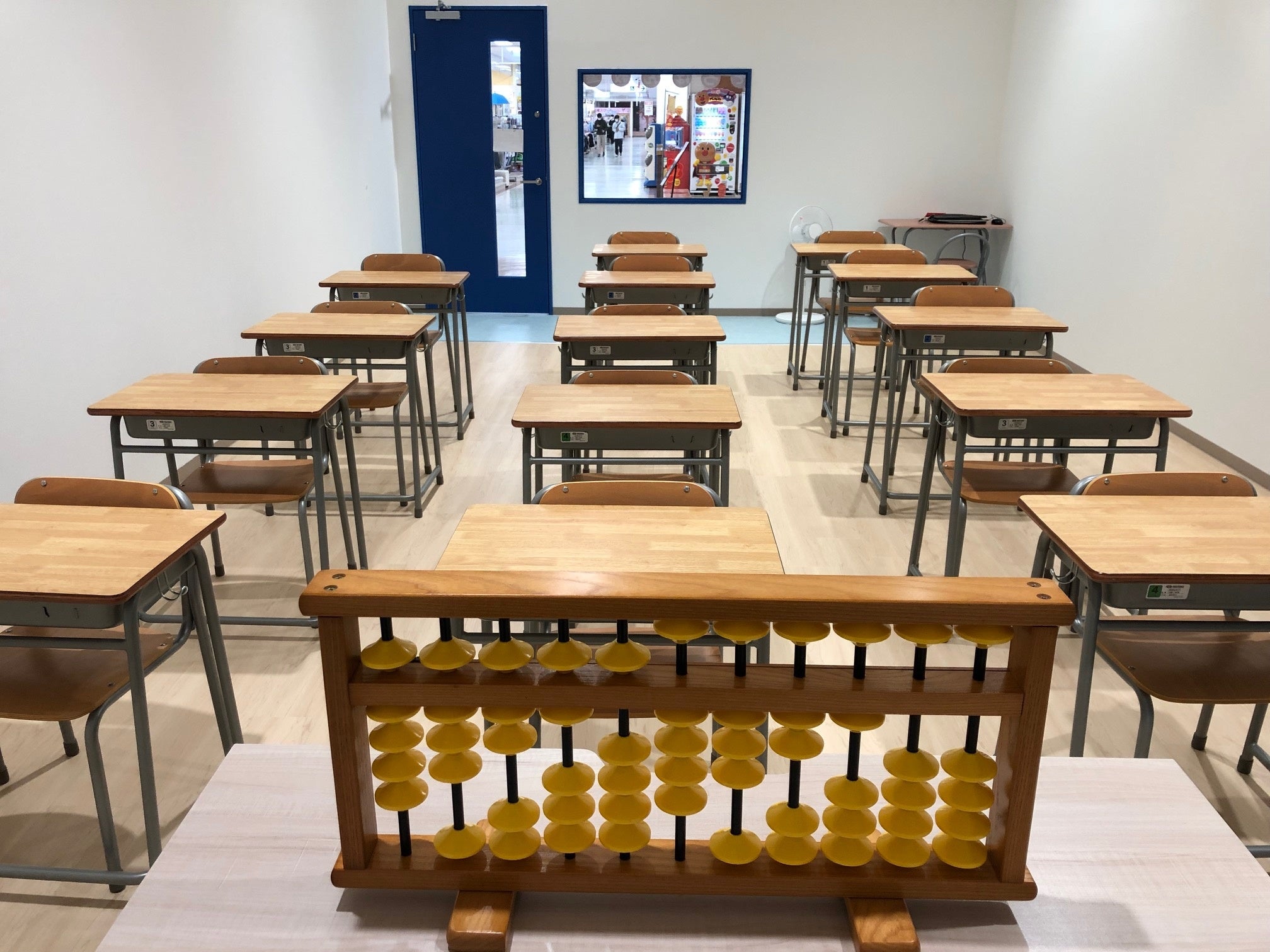 お子様達は集中することができます。