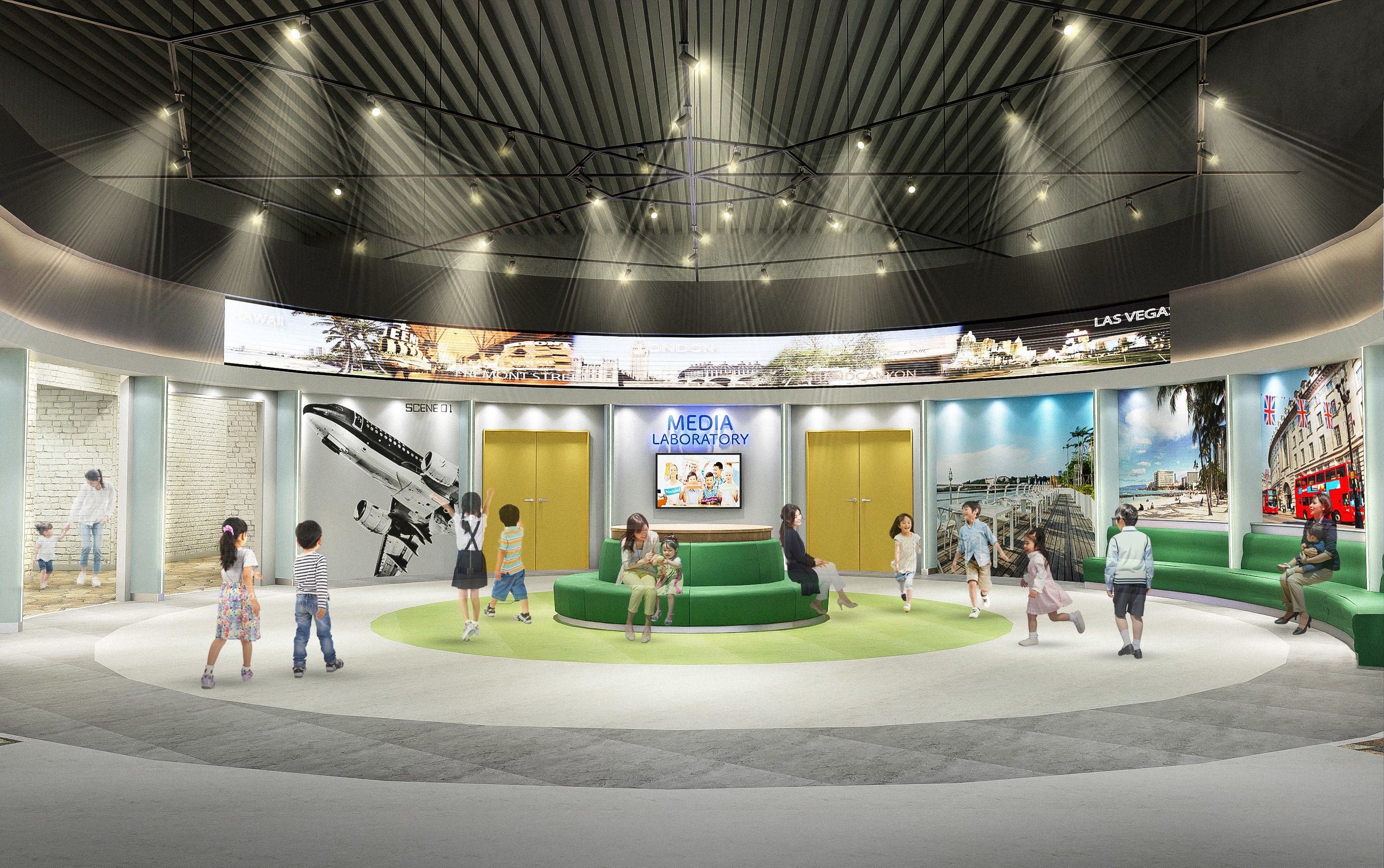 円形ロビーには360度の超大型モニター