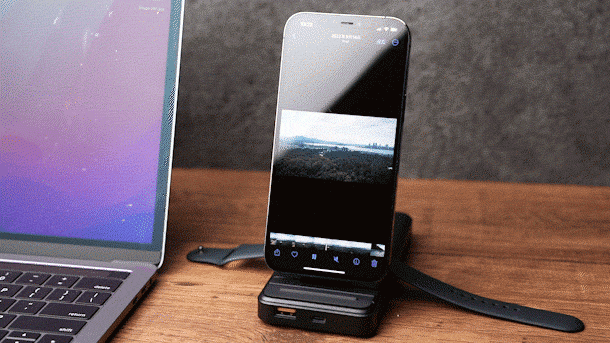 片手で縦向き・横向き変更可能