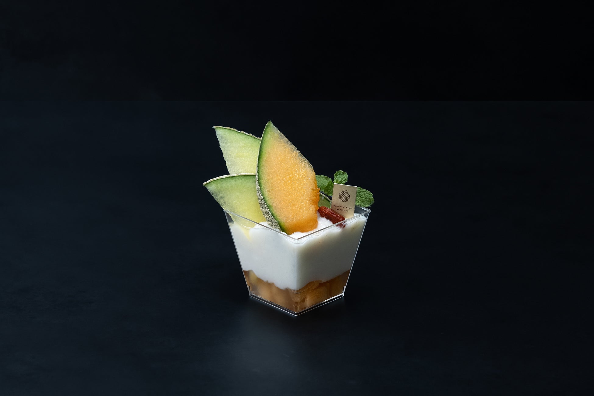 メロンと杏仁豆腐 (680円)