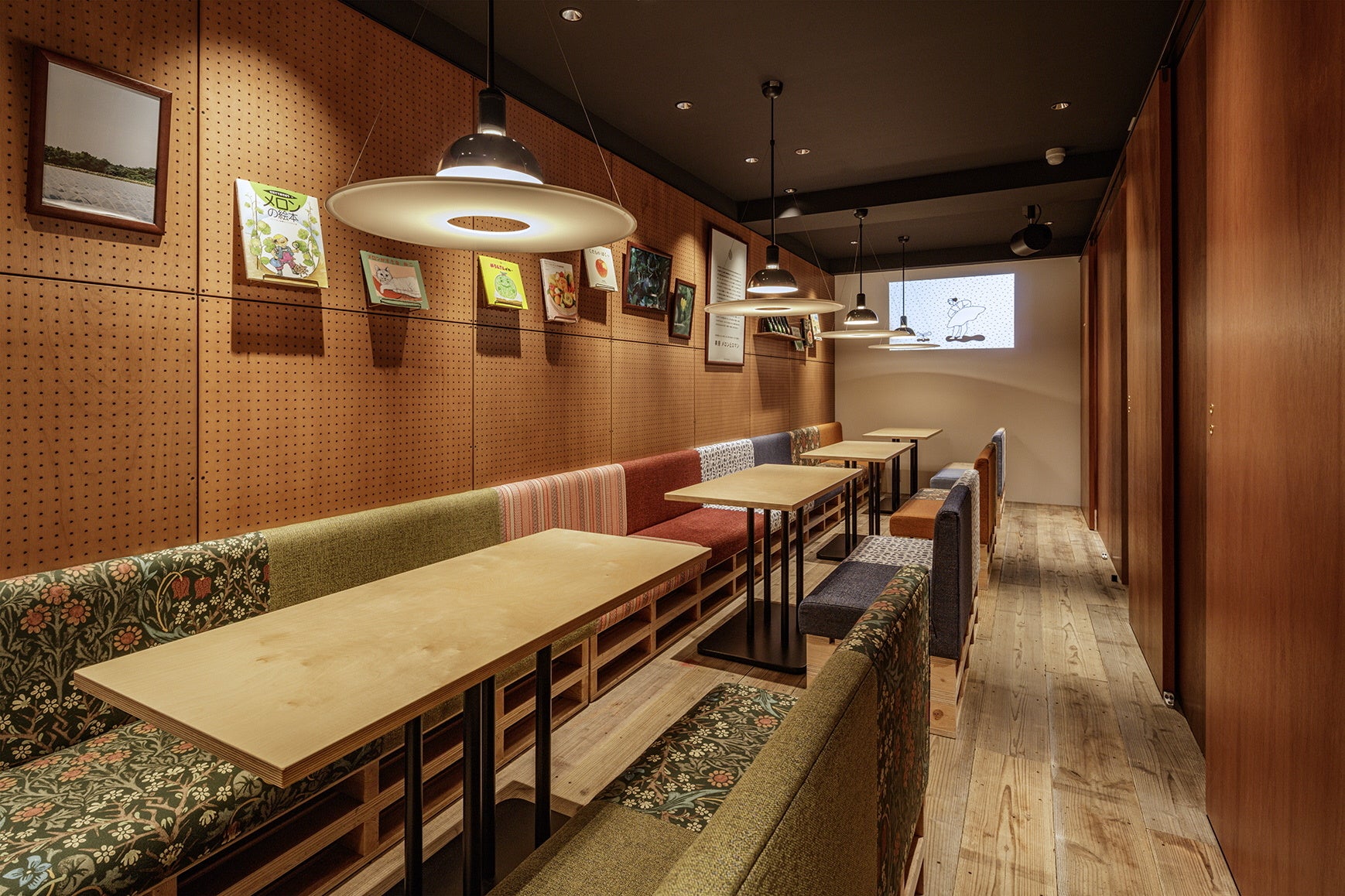 店舗外観（２F）