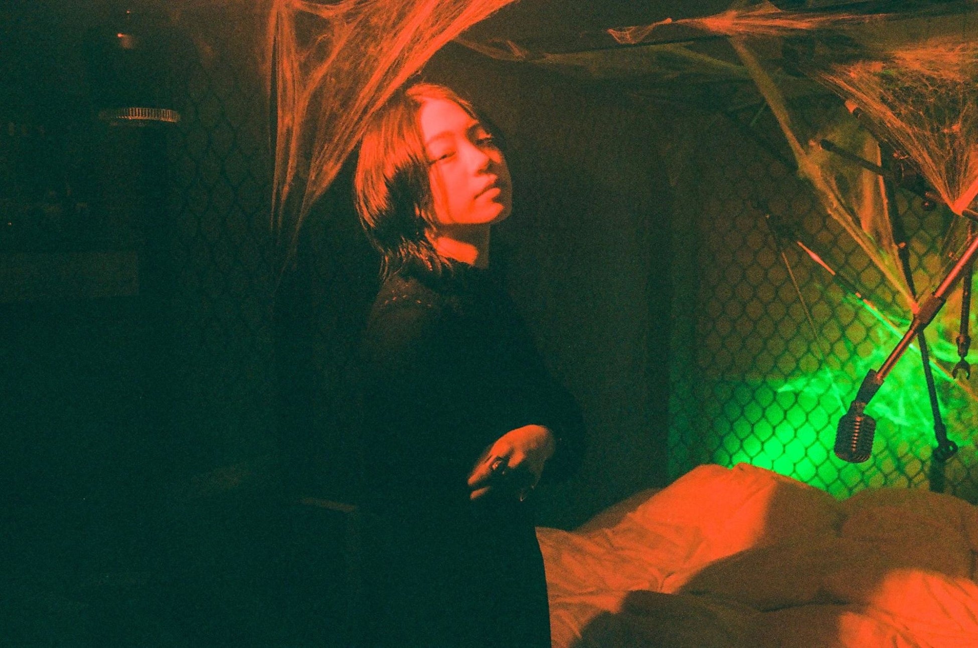 写真は『MIDNIGHT MOTEL(2021年上演時)』より