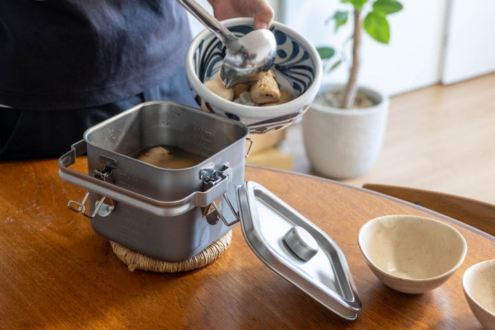 仔犬印】先行販売で1800万円を突破した「角給食缶ミニ」が一般販売を 仔犬印】先行販売で1800万円を突破した「角給食缶ミニ」が一般販売を