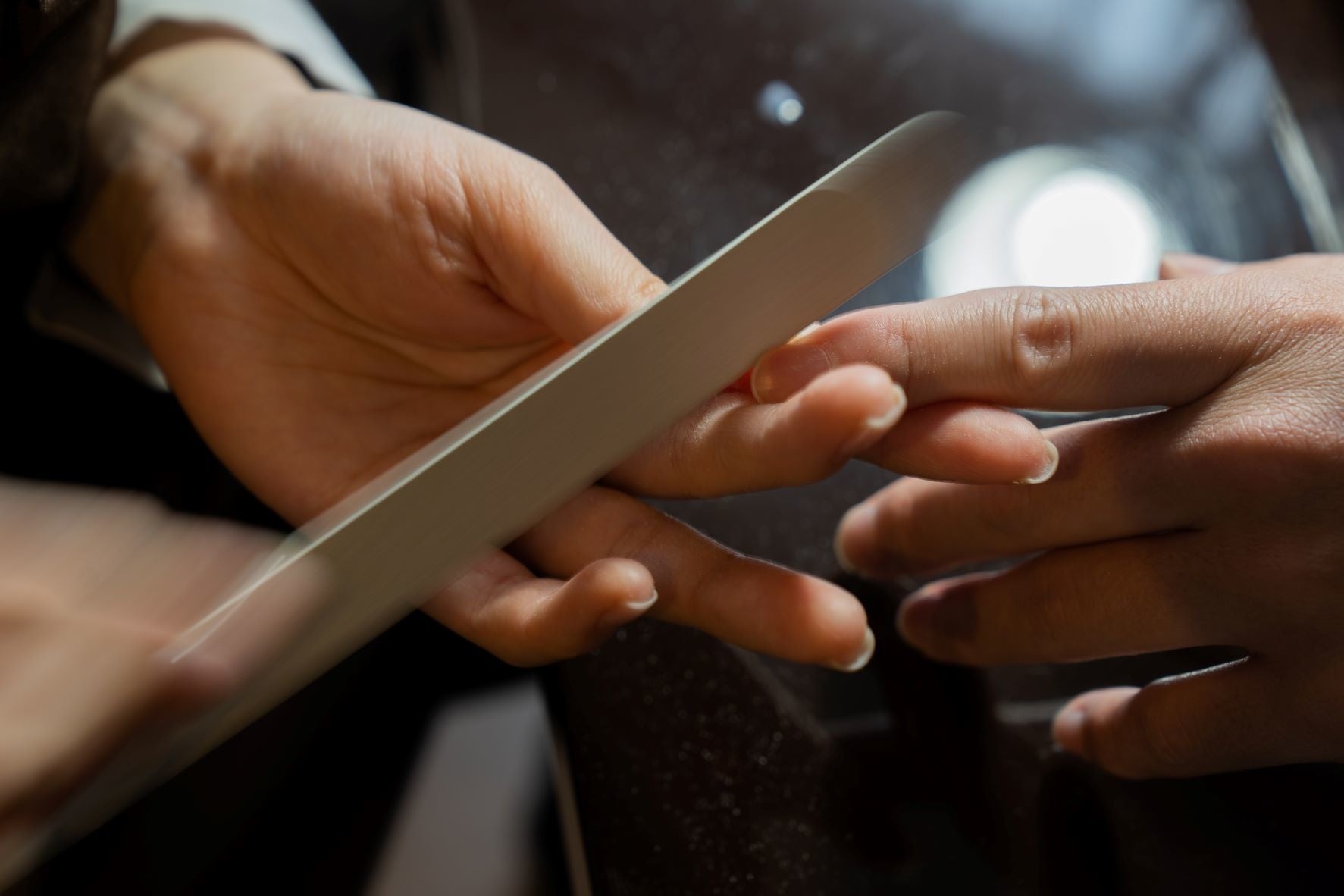 長さも奇麗に調整します