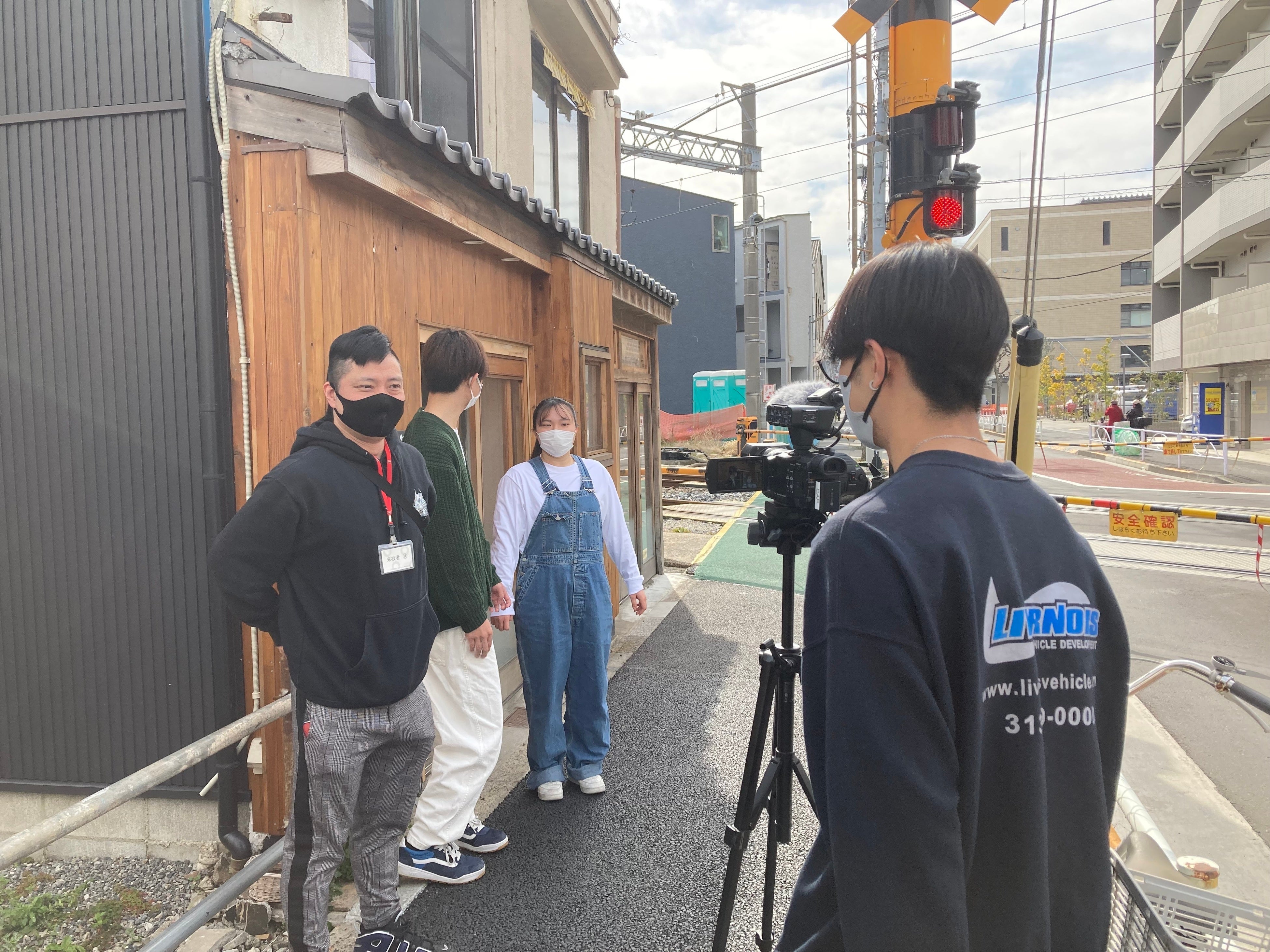 ロケを実践する学生