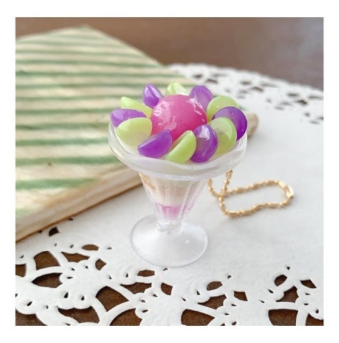 レジン パーツ じゃれねこ ぶどう 送料84円～＊ ぶどうパーツ グレープ ぷっくり プルプル