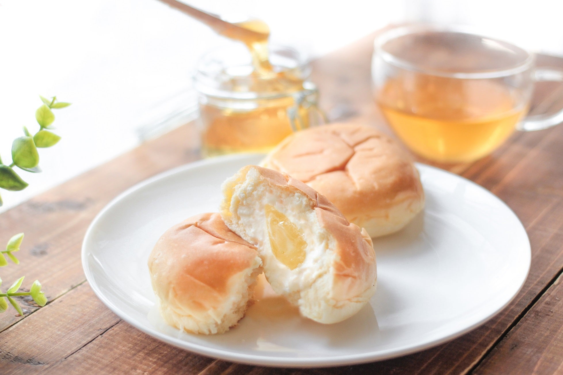 はちみつくりーむパン（イメージ）