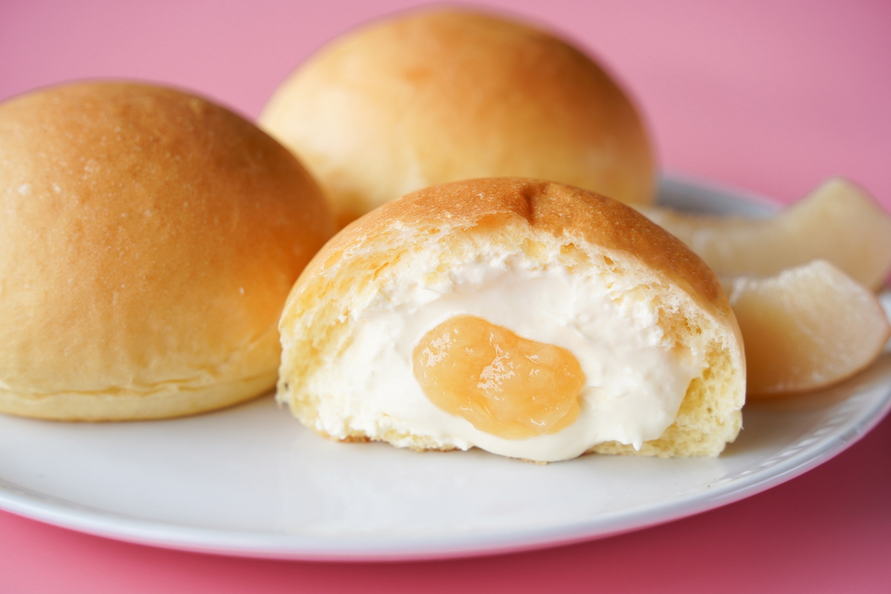 くりーむパン桃（イメージ）