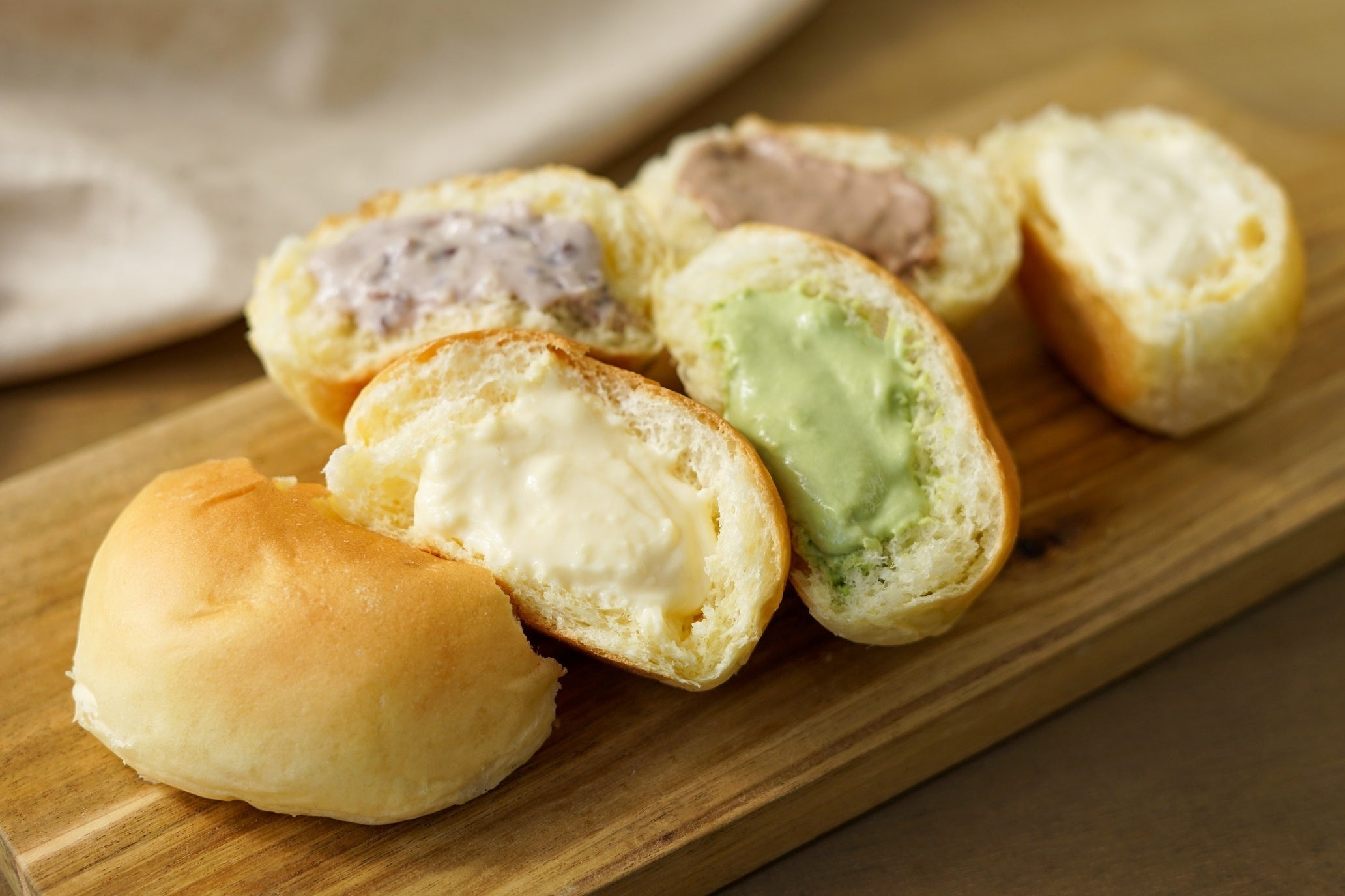 「くりーむパン定番フレーバー5種」（イメージ）