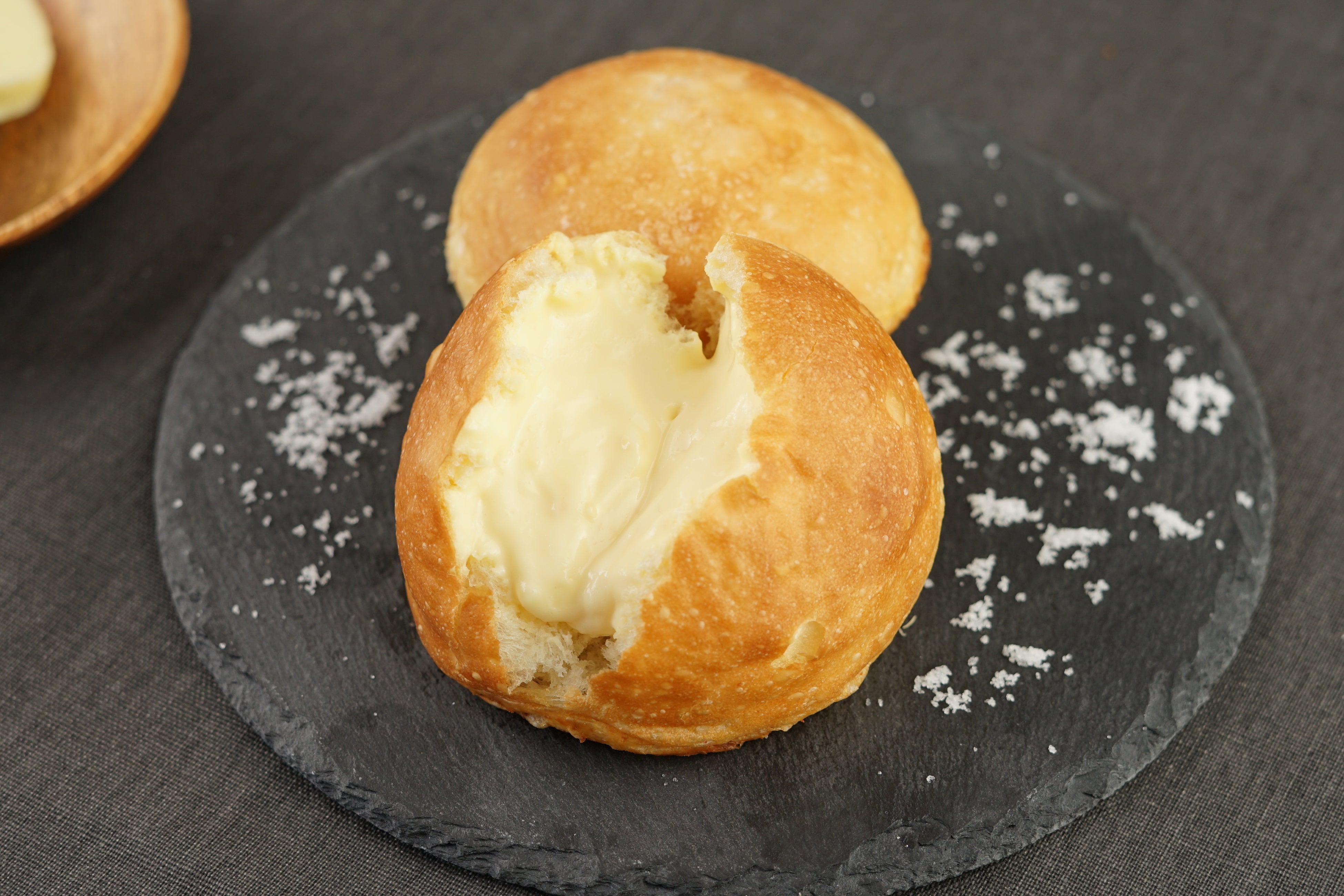 「塩バターくりーむパン」（イメージ）