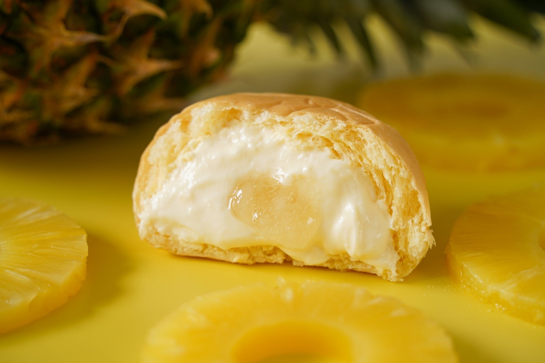 「くりーむパン パイナップル」（イメージ）