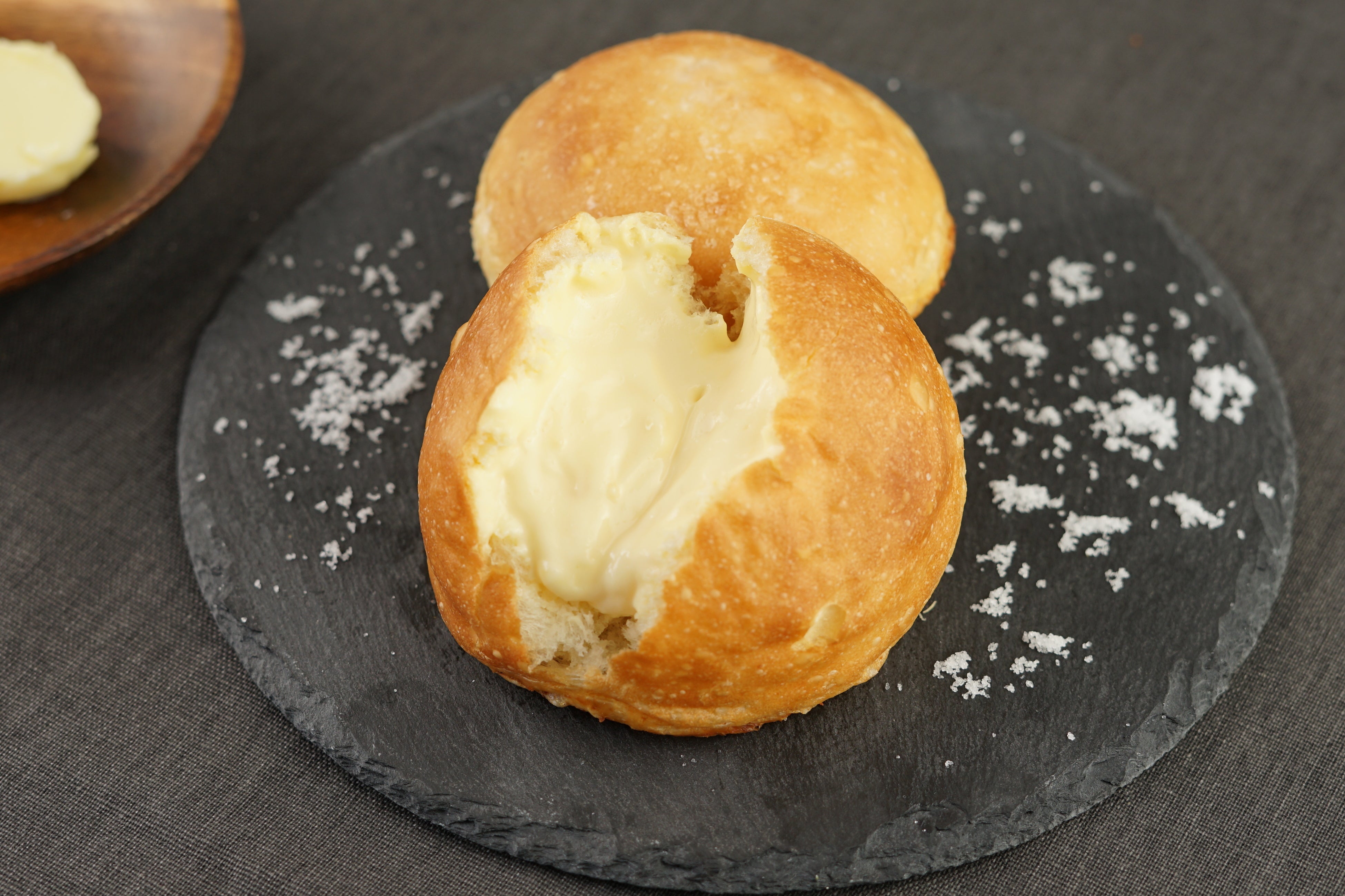 「塩バターくりーむパン」（イメージ）