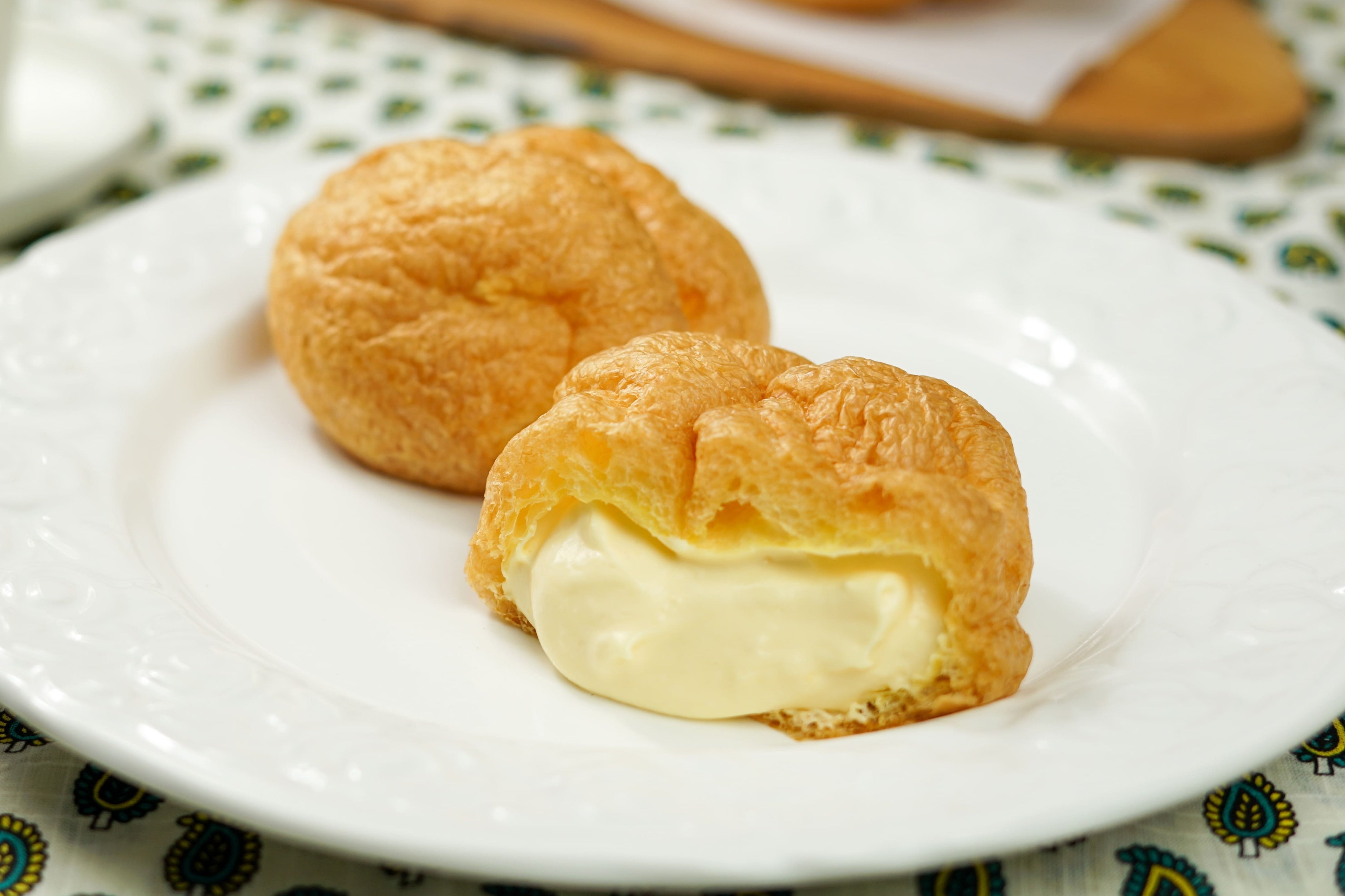 「カスタードシュークリーム」（イメージ）