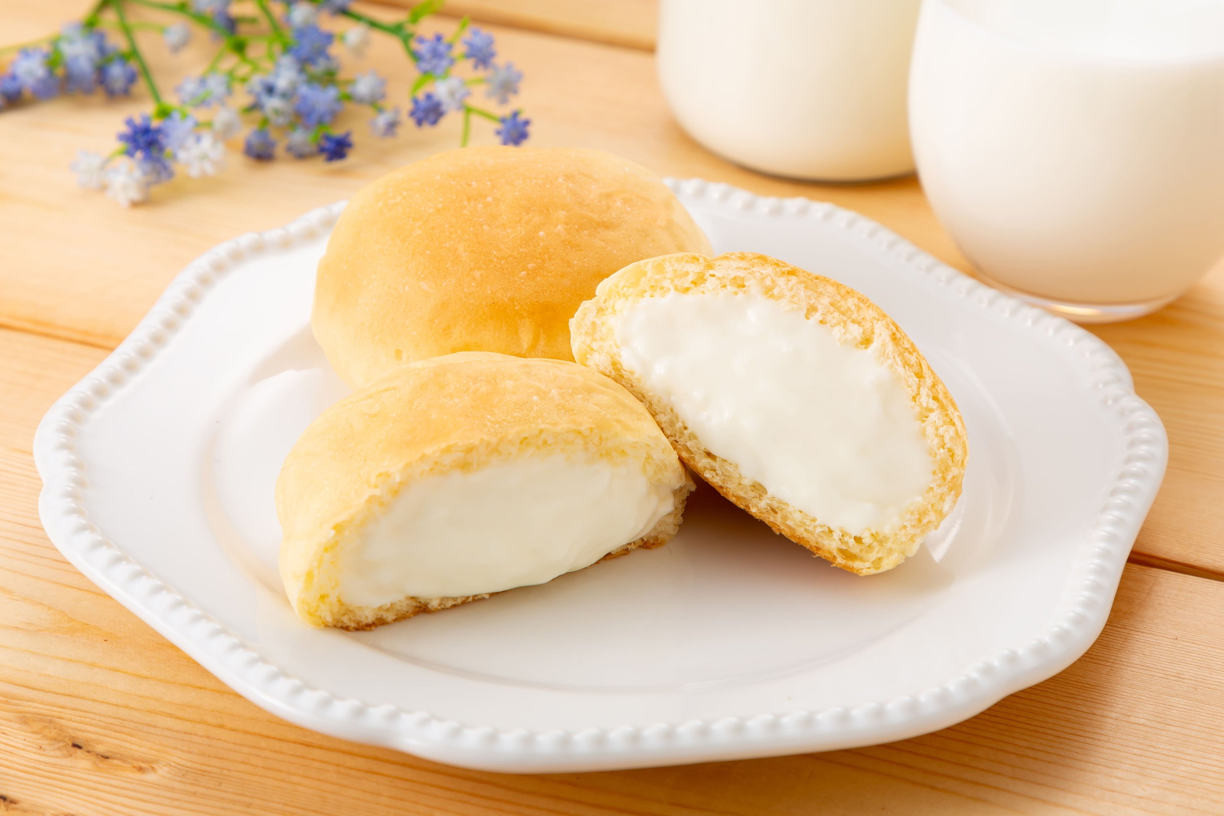 「くりーむパン ミルク」（イメージ）