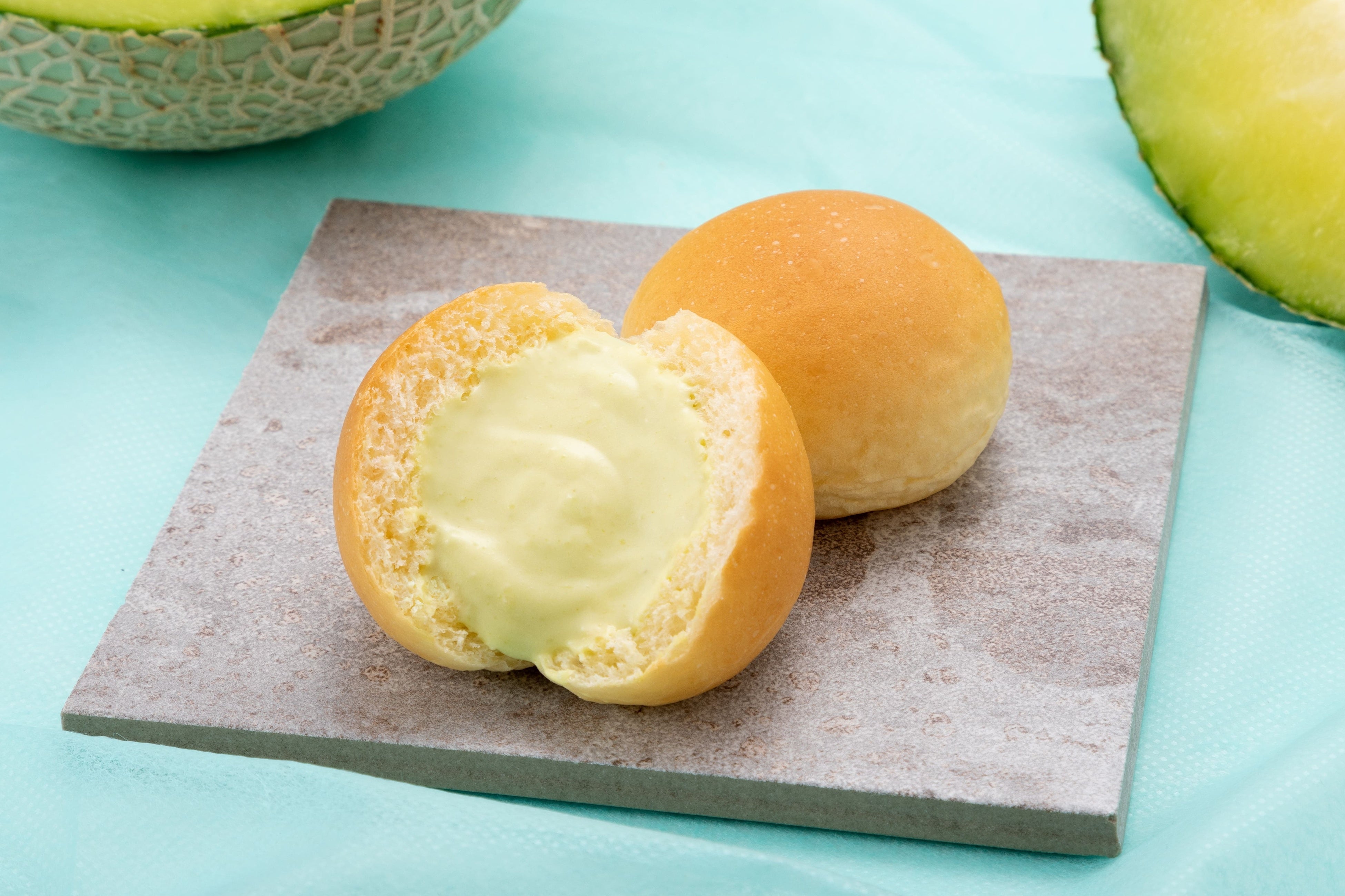 「ミニくりーむパン メロン」（イメージ）