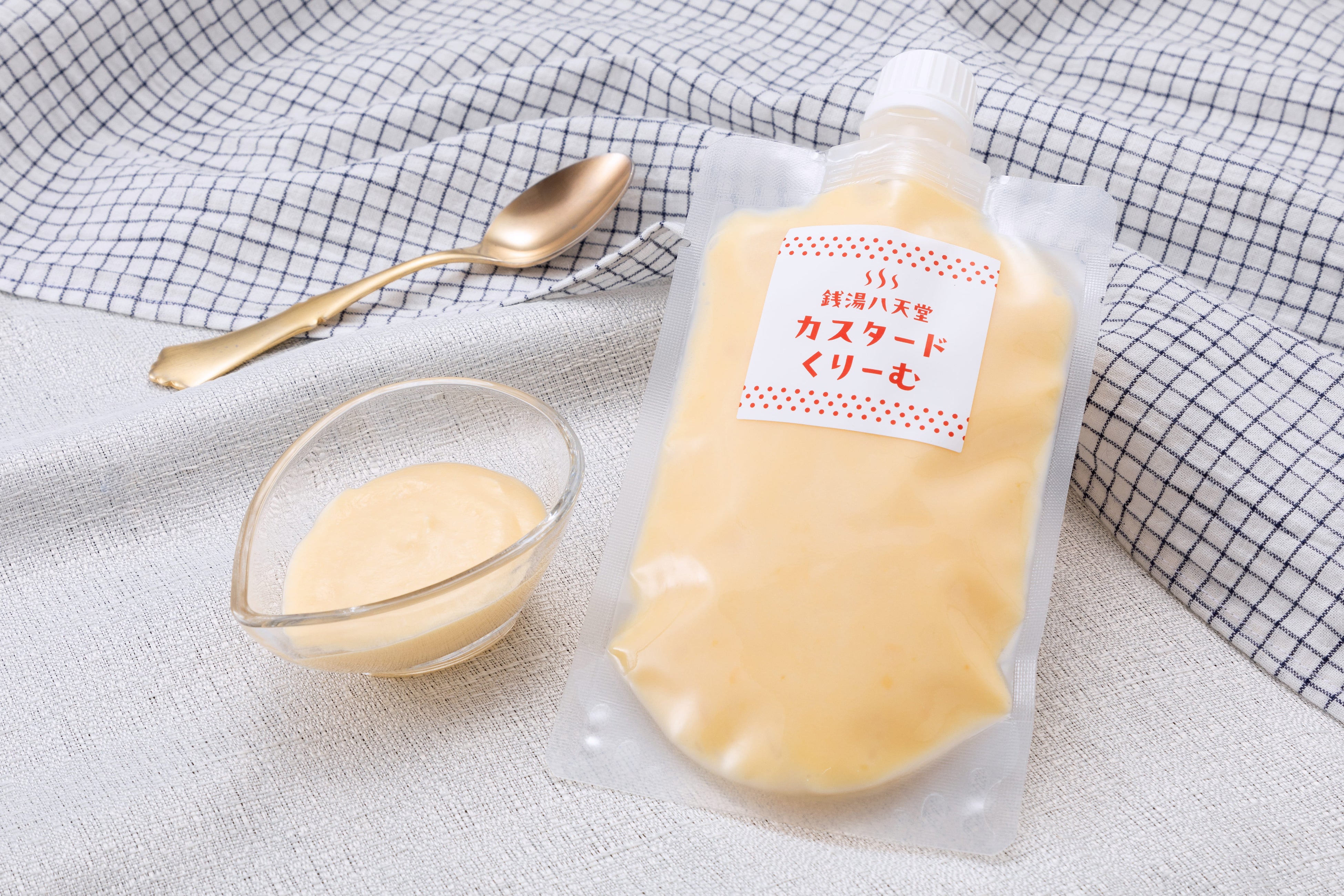 「カスタードクリーム」（イメージ）