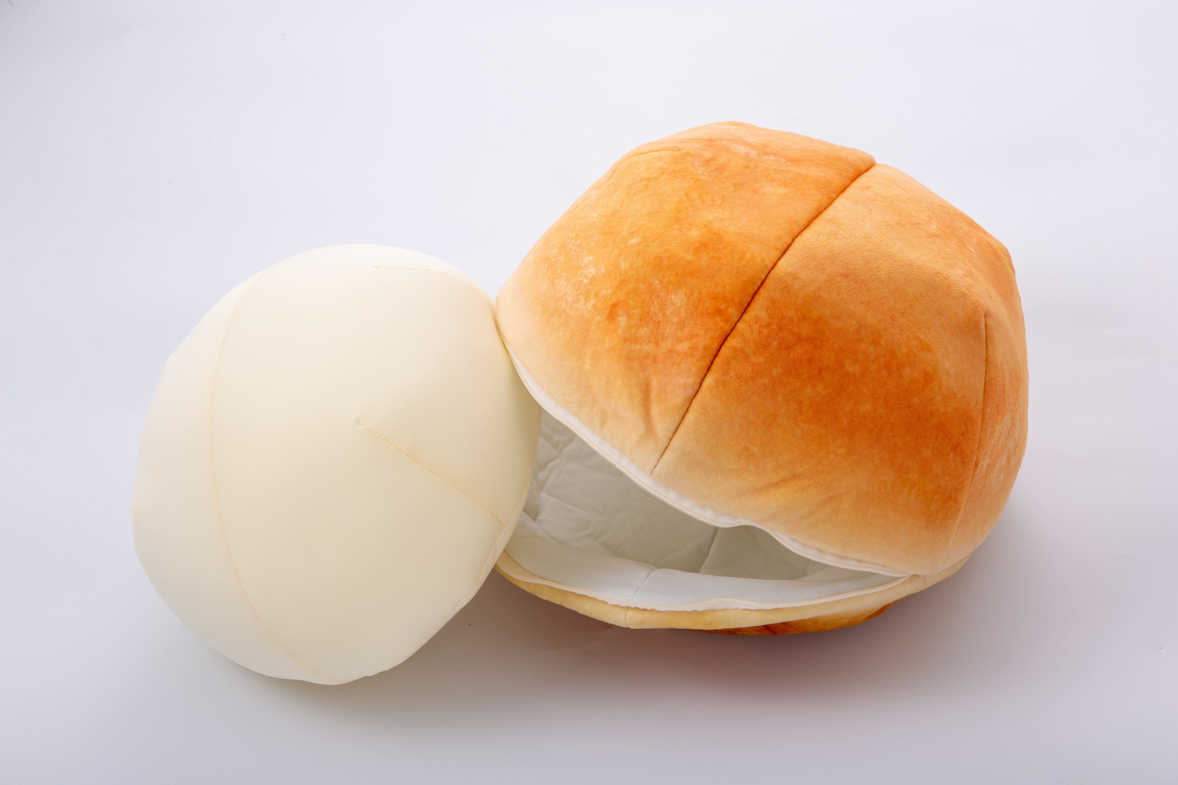 「クリーム形クッション・くりーむパン形クッションケース」（イメージ）