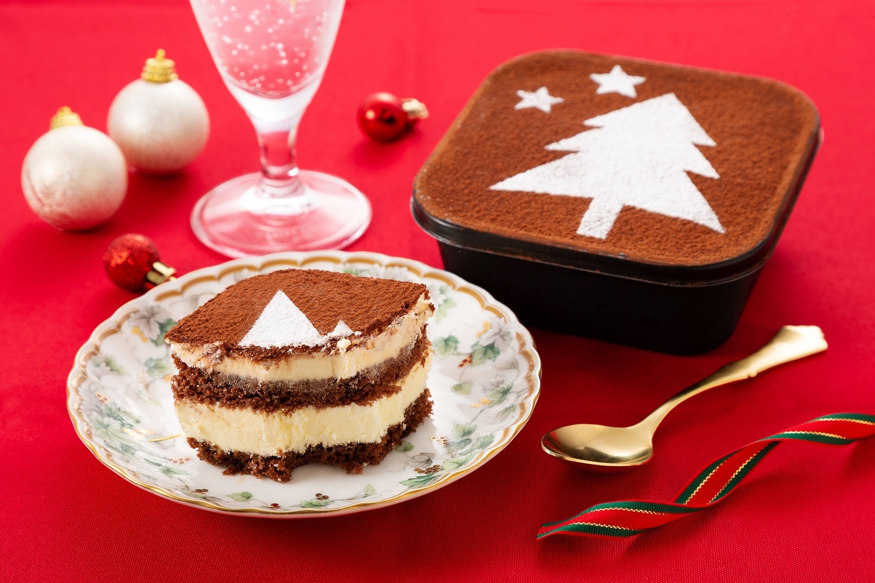 クリスマスケーキ22 ご予約受付スタート 今年は特製のカスタードクリームをサンドした カスタードティラミス を販売 株式会社八天堂のプレスリリース クリスマスケーキ22 ご予約受付スタート 今年は特製のカスタードクリームをサンドした カスタードティラミス を販売 株式会社八天堂のプレスリリース
