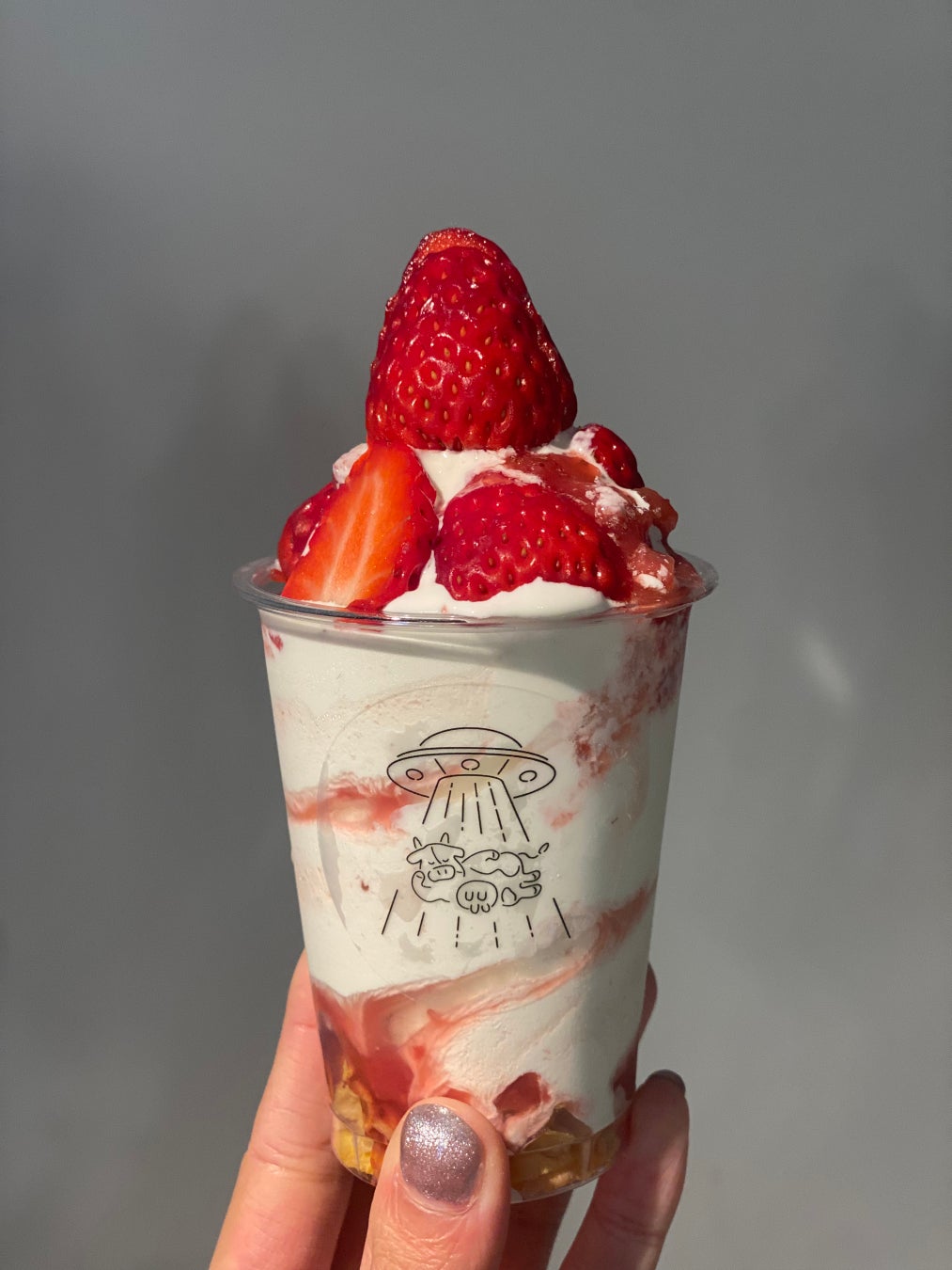 'Mayonaka Ichigo(Midnight Strawberry)'880yen