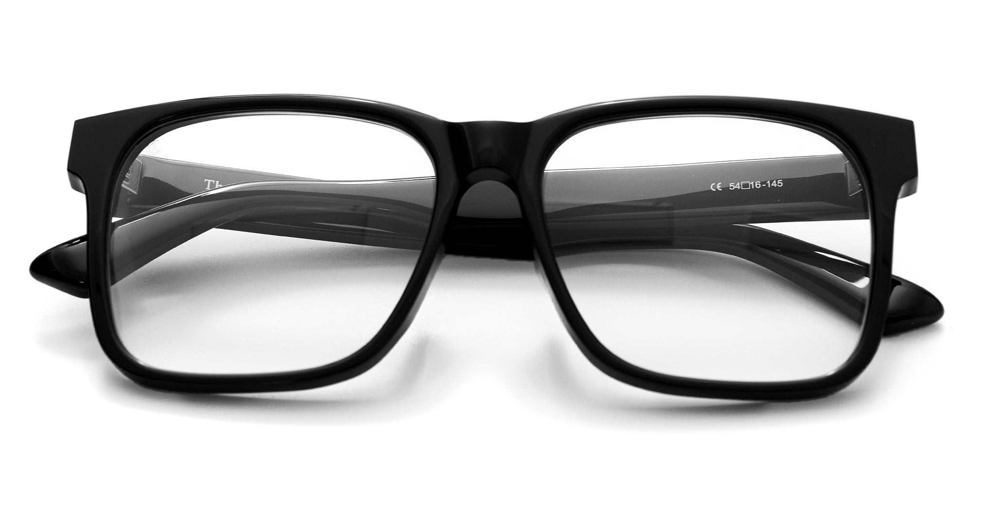 ATEEZホンジュン、ソンファとのコラボが大好評!!アイウェア