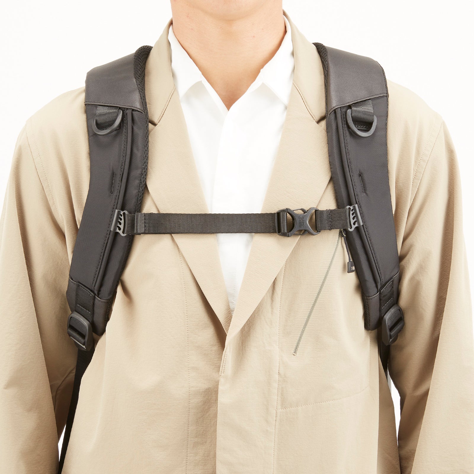 チェストストラップ