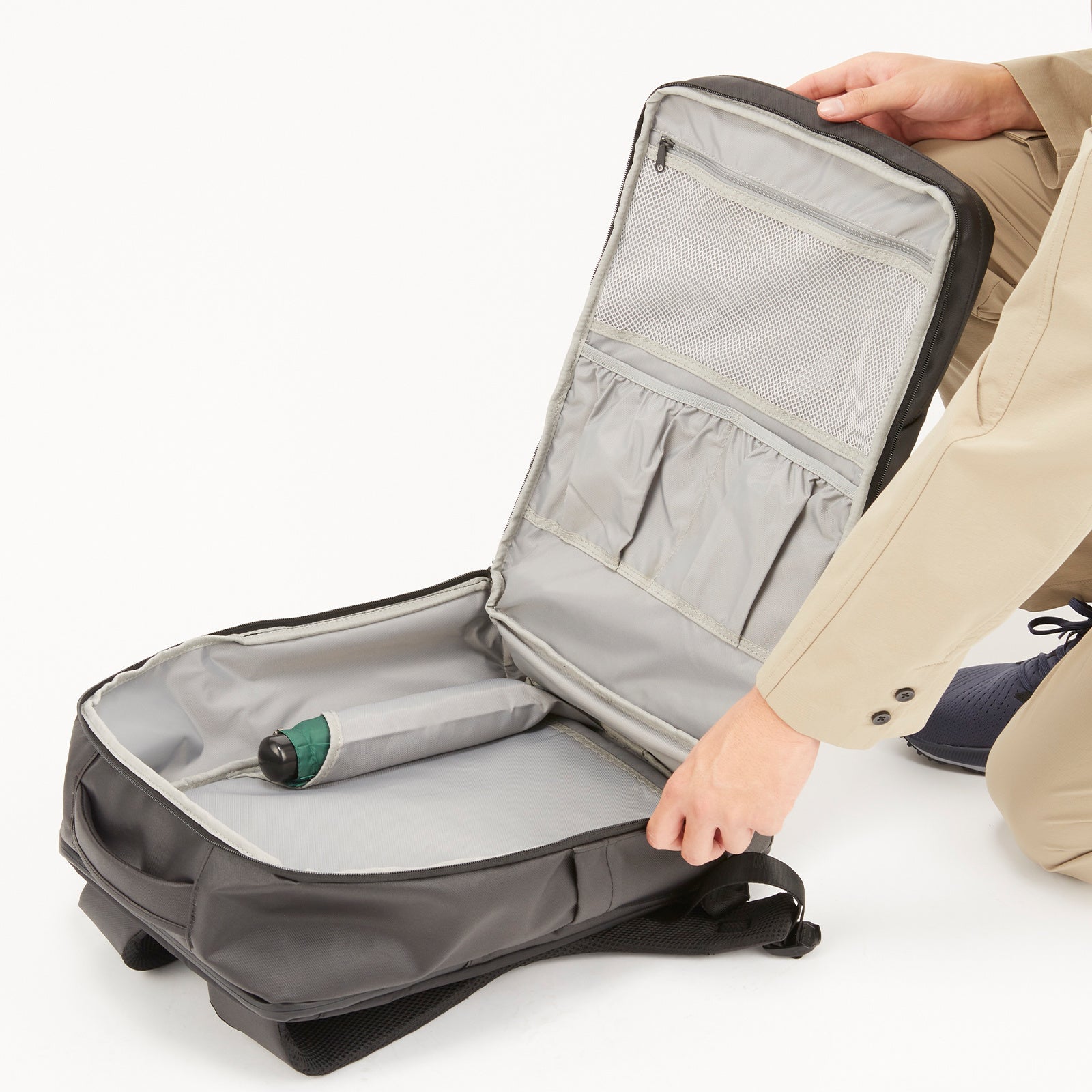 メインコンパートメントフルオープン