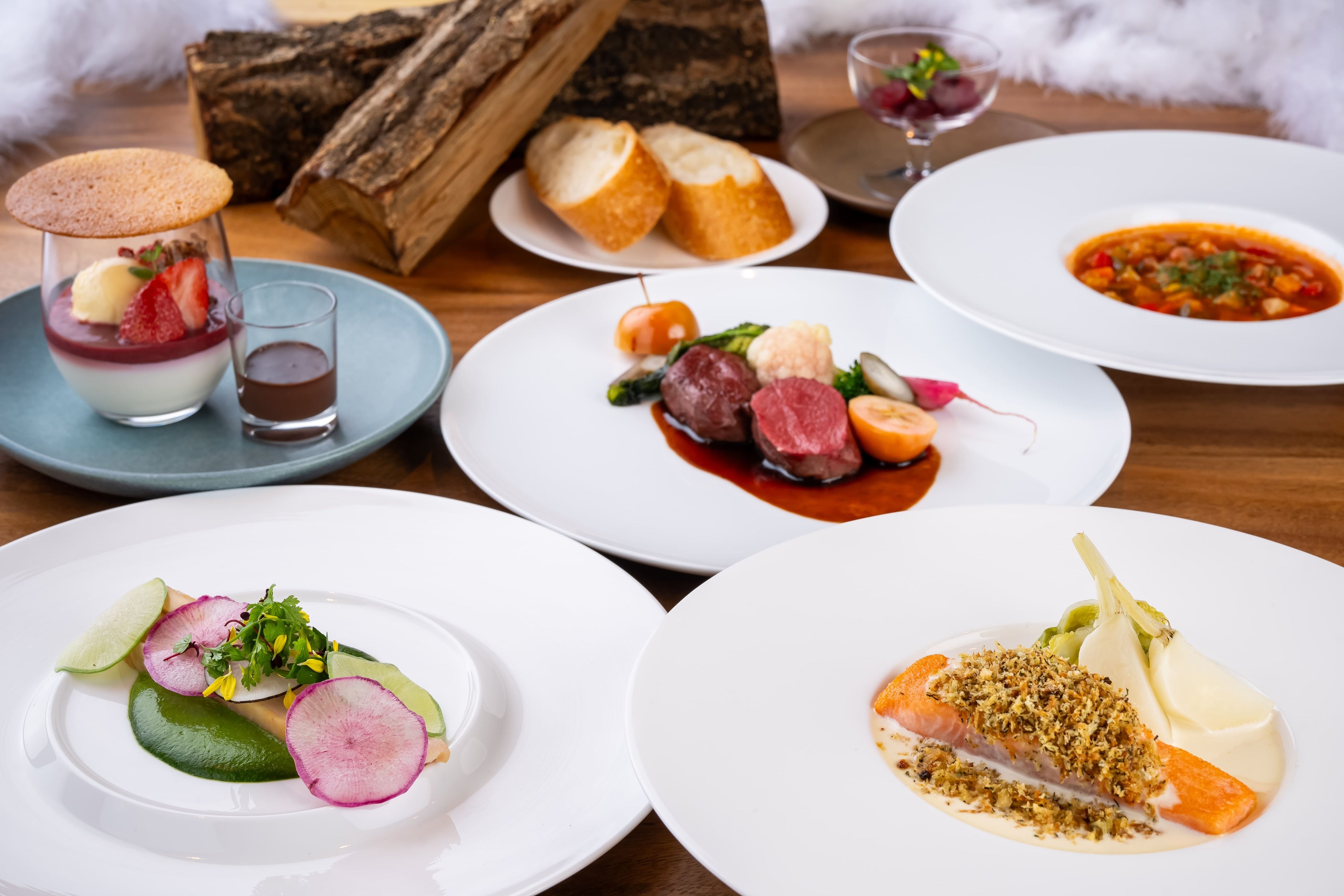 ディナーブッフェをコース料理（追加料金あり）に変更