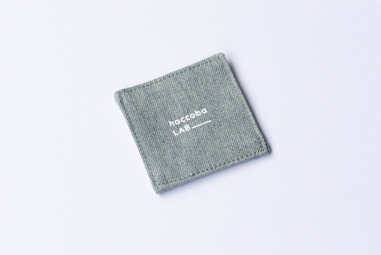 回収デニムから生まれたコースター